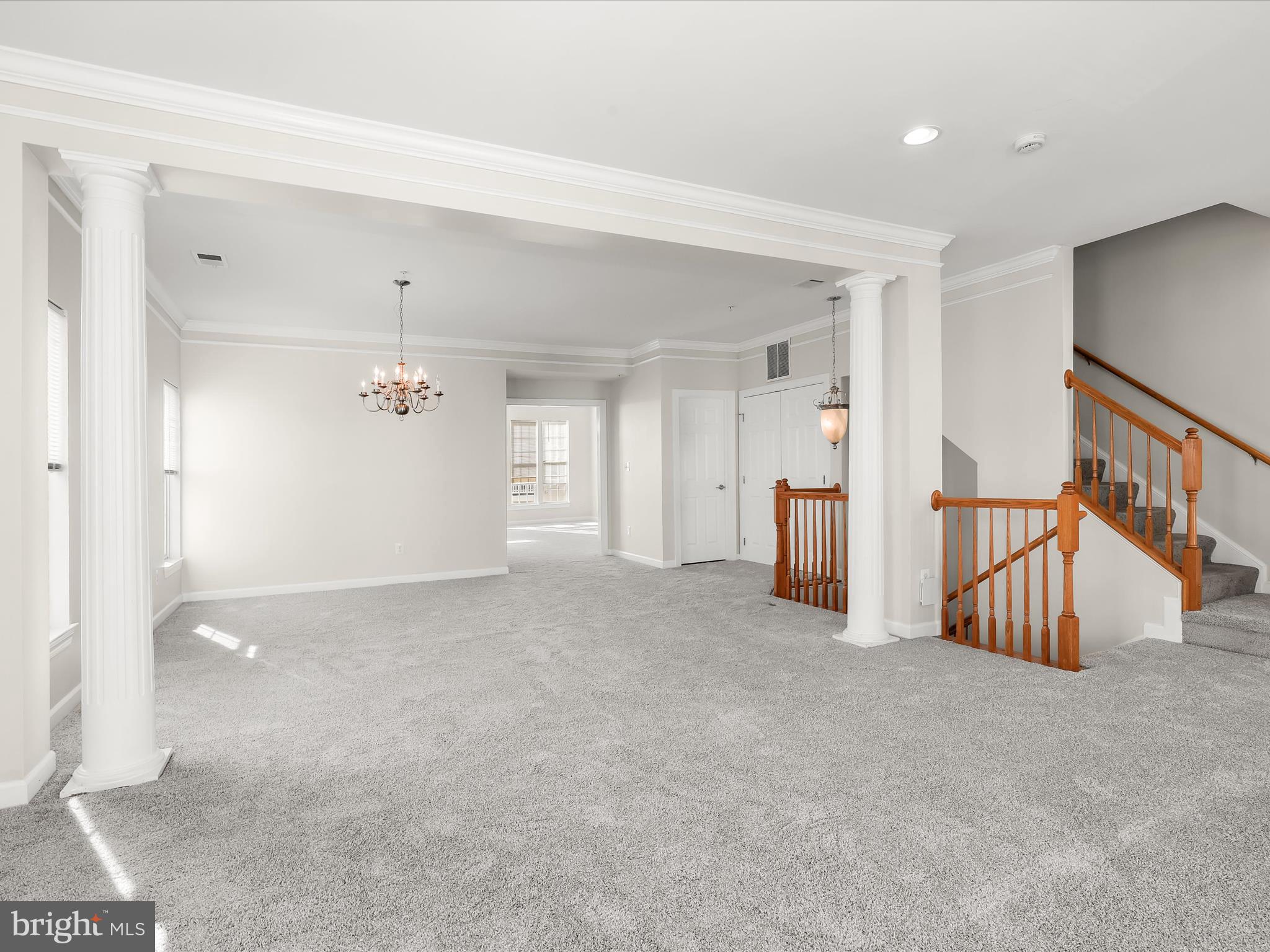 ELKRIDGE CROSSING - Residential