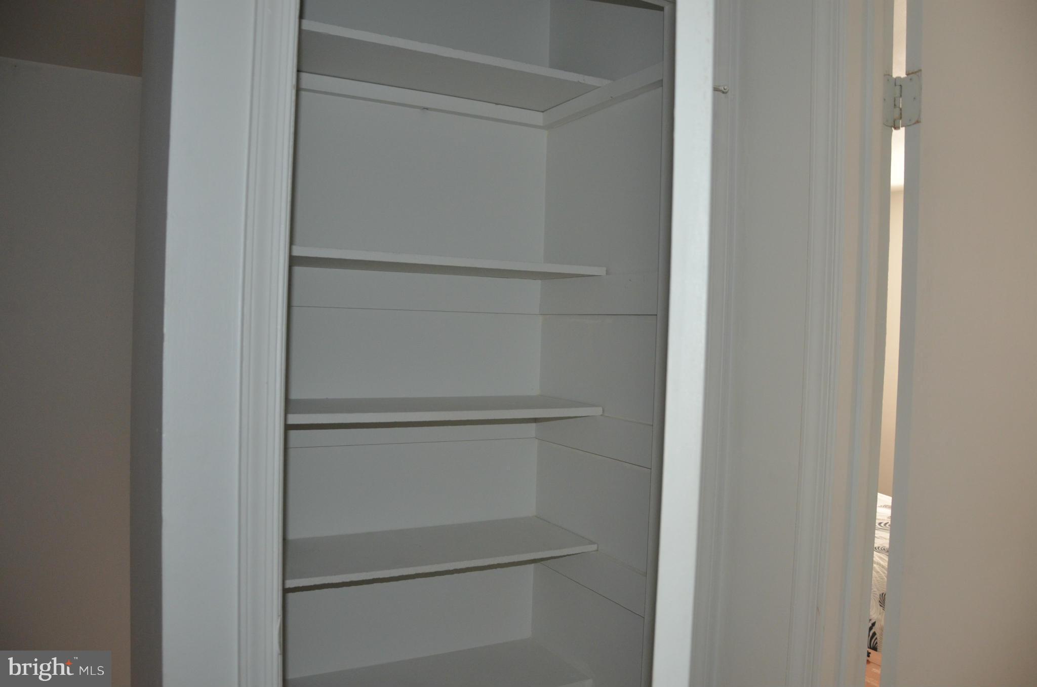 GREENWICH HILL - Residential