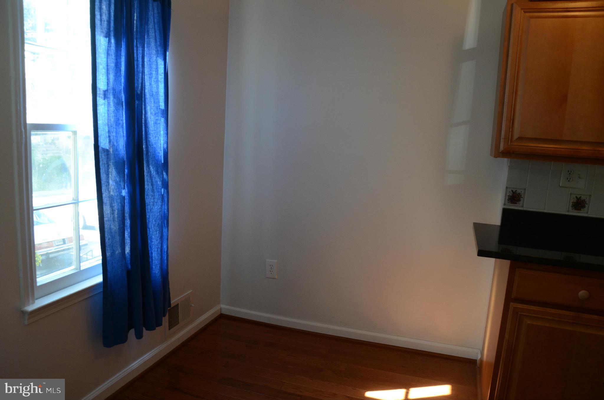 GREENWICH HILL - Residential