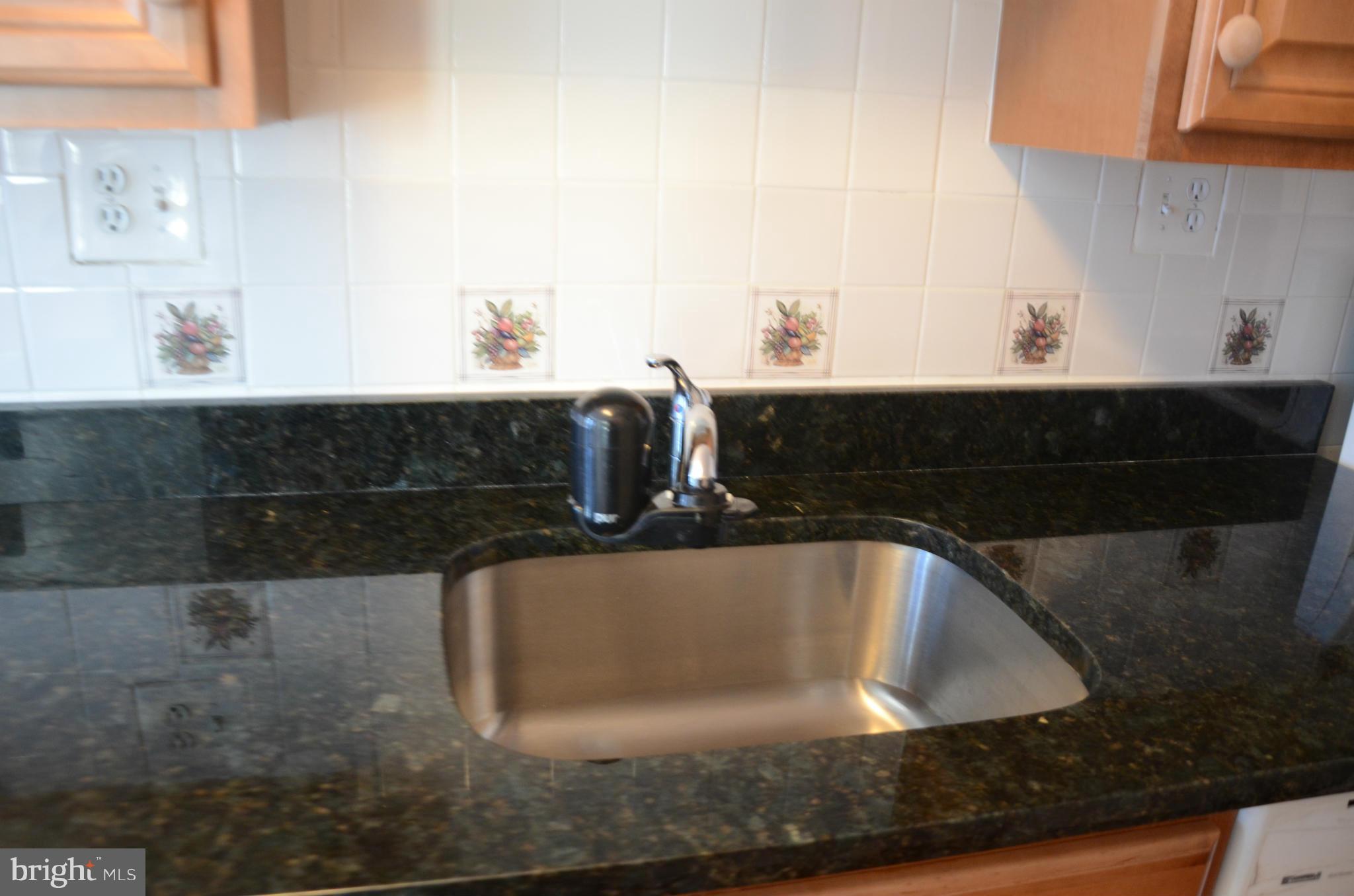 GREENWICH HILL - Residential