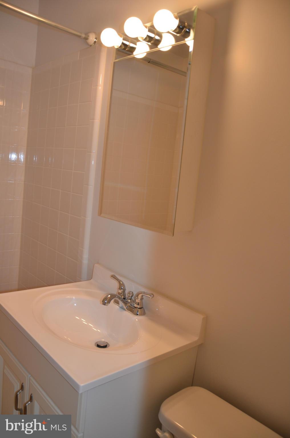 GREENWICH HILL - Residential