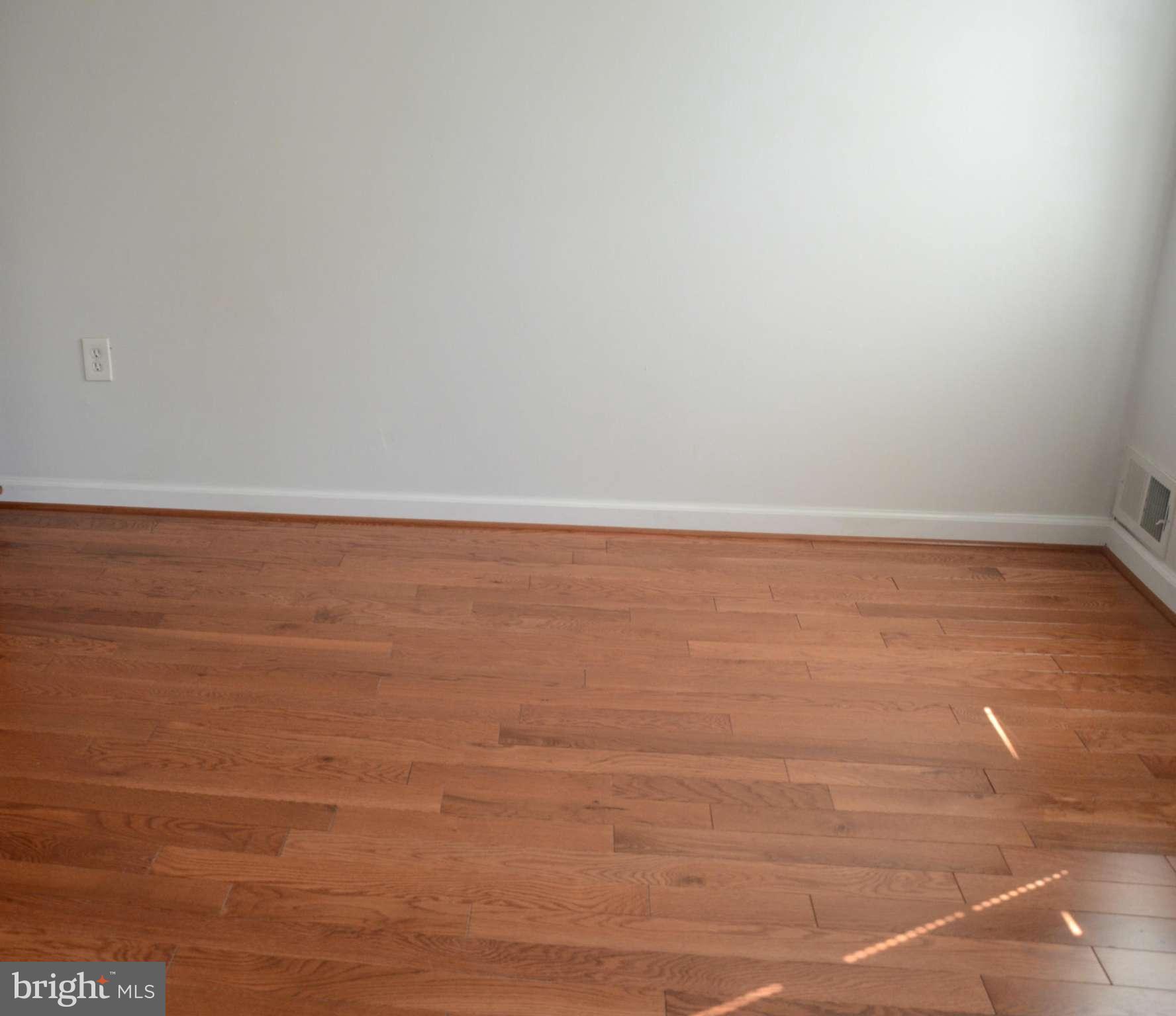 GREENWICH HILL - Residential