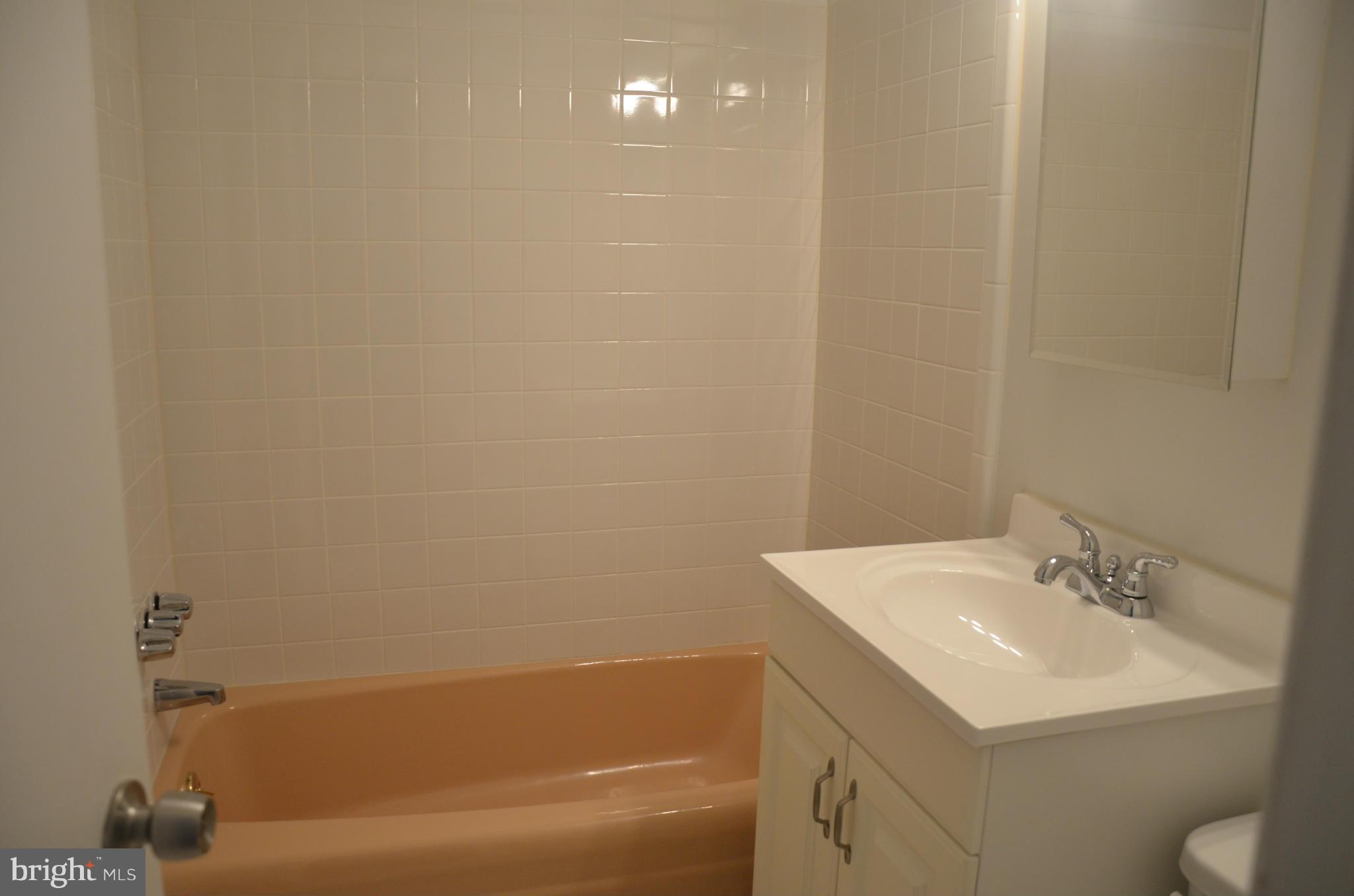 GREENWICH HILL - Residential