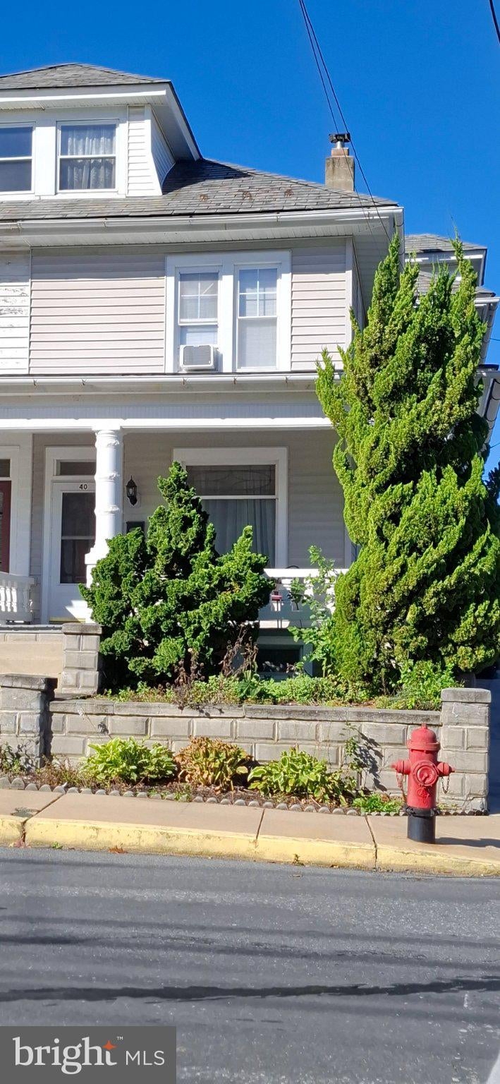 40 N 9TH STREET N
