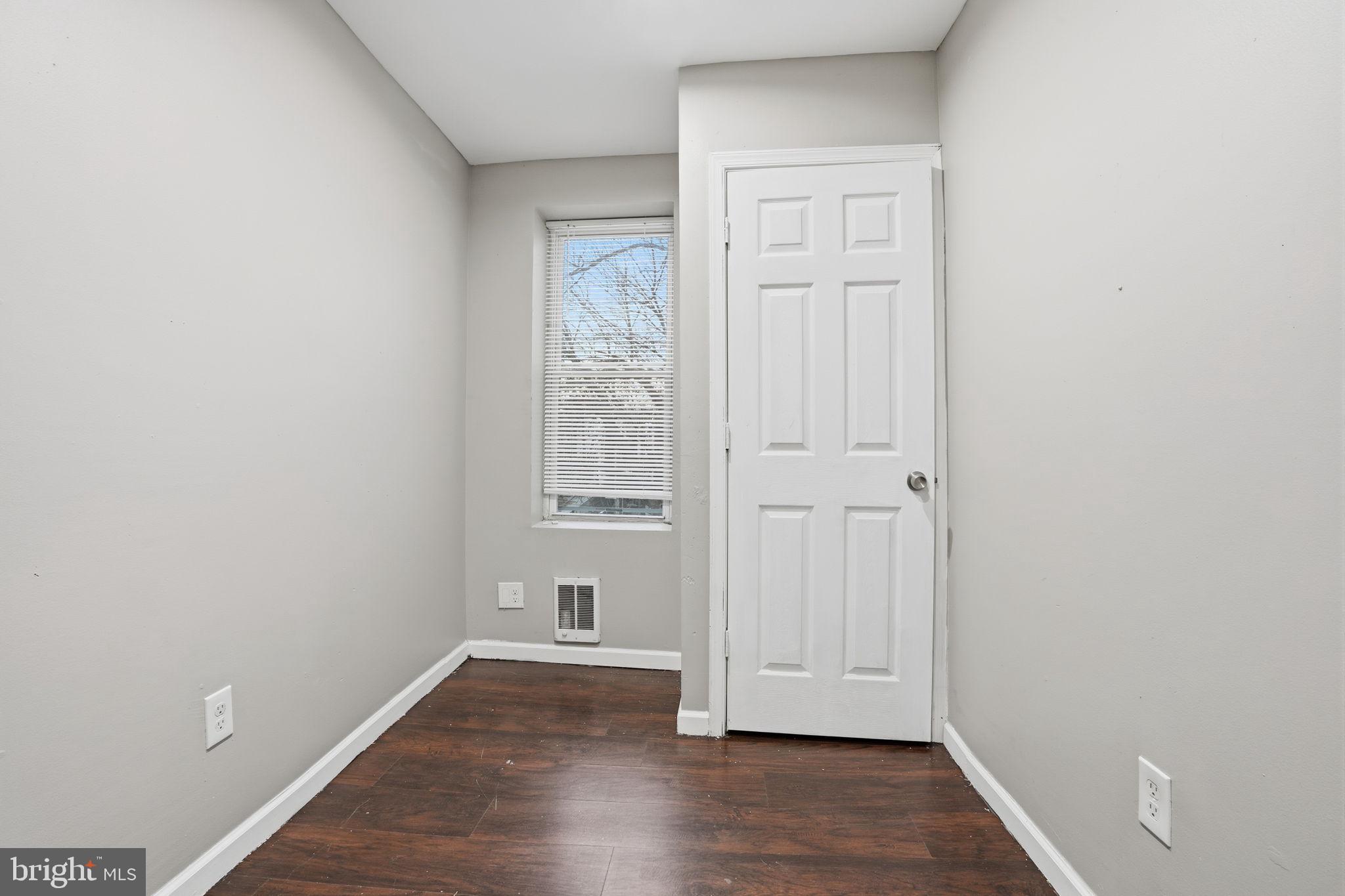 HARROWGATE - Residential