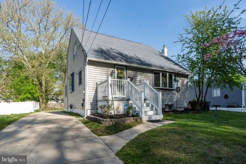 128 W ELM AVENUE LINDENWOLD NJ 08021