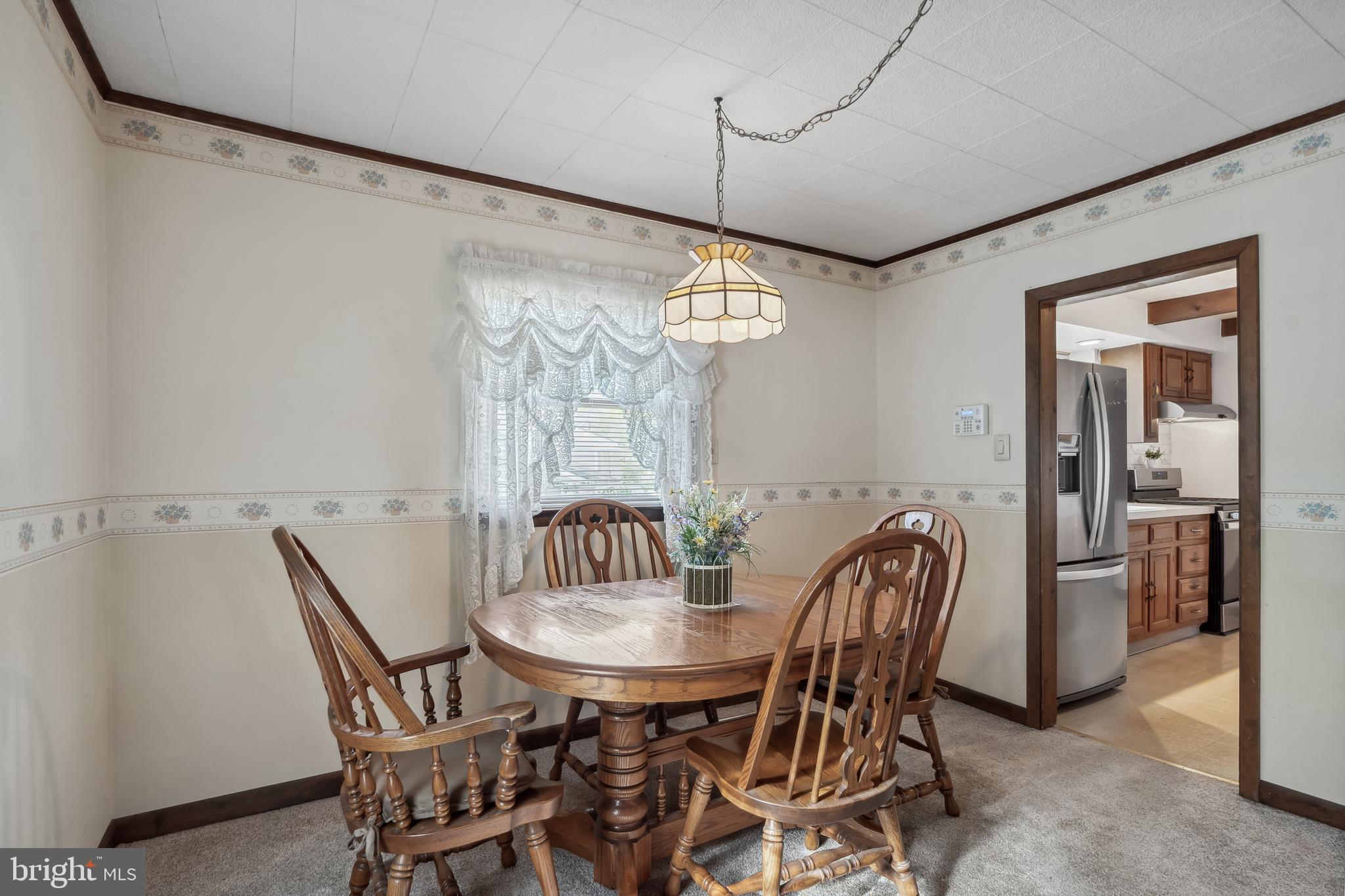 128 W ELM AVENUE
