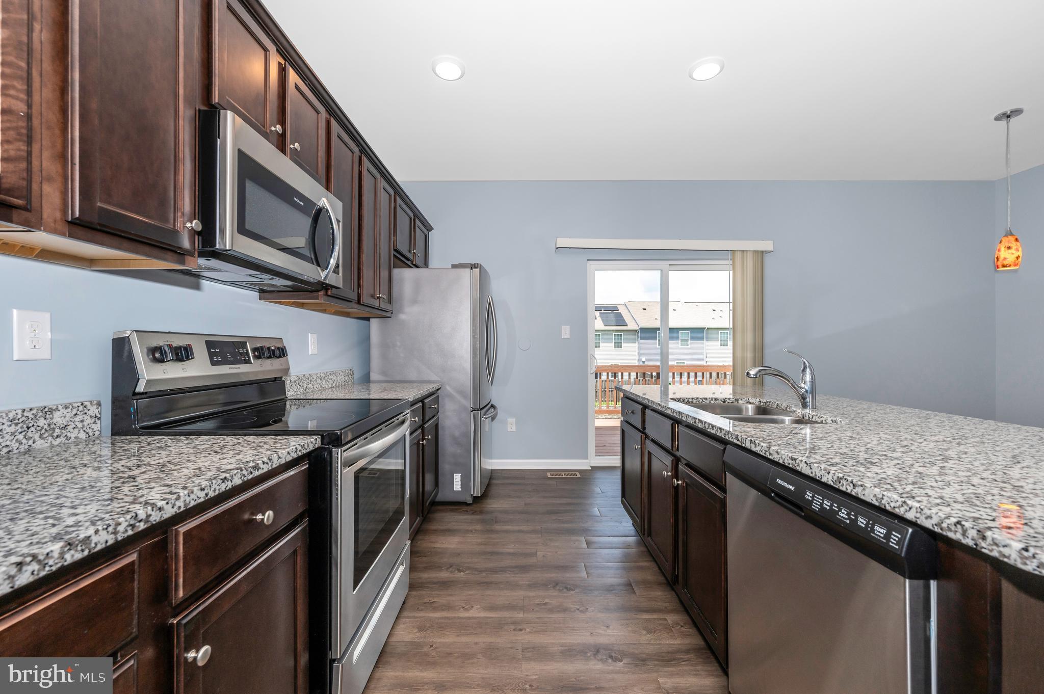 BERKELEY RIDGE - Residential