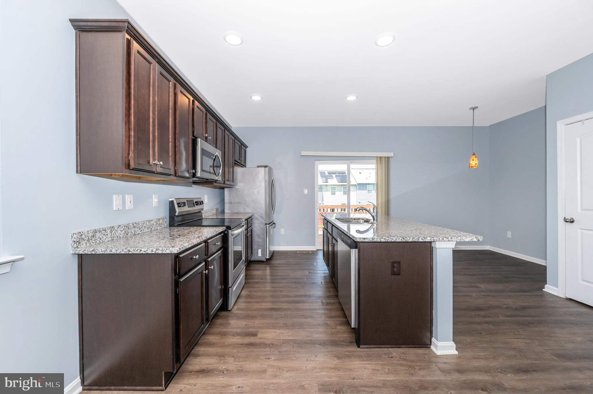 BERKELEY RIDGE - Residential