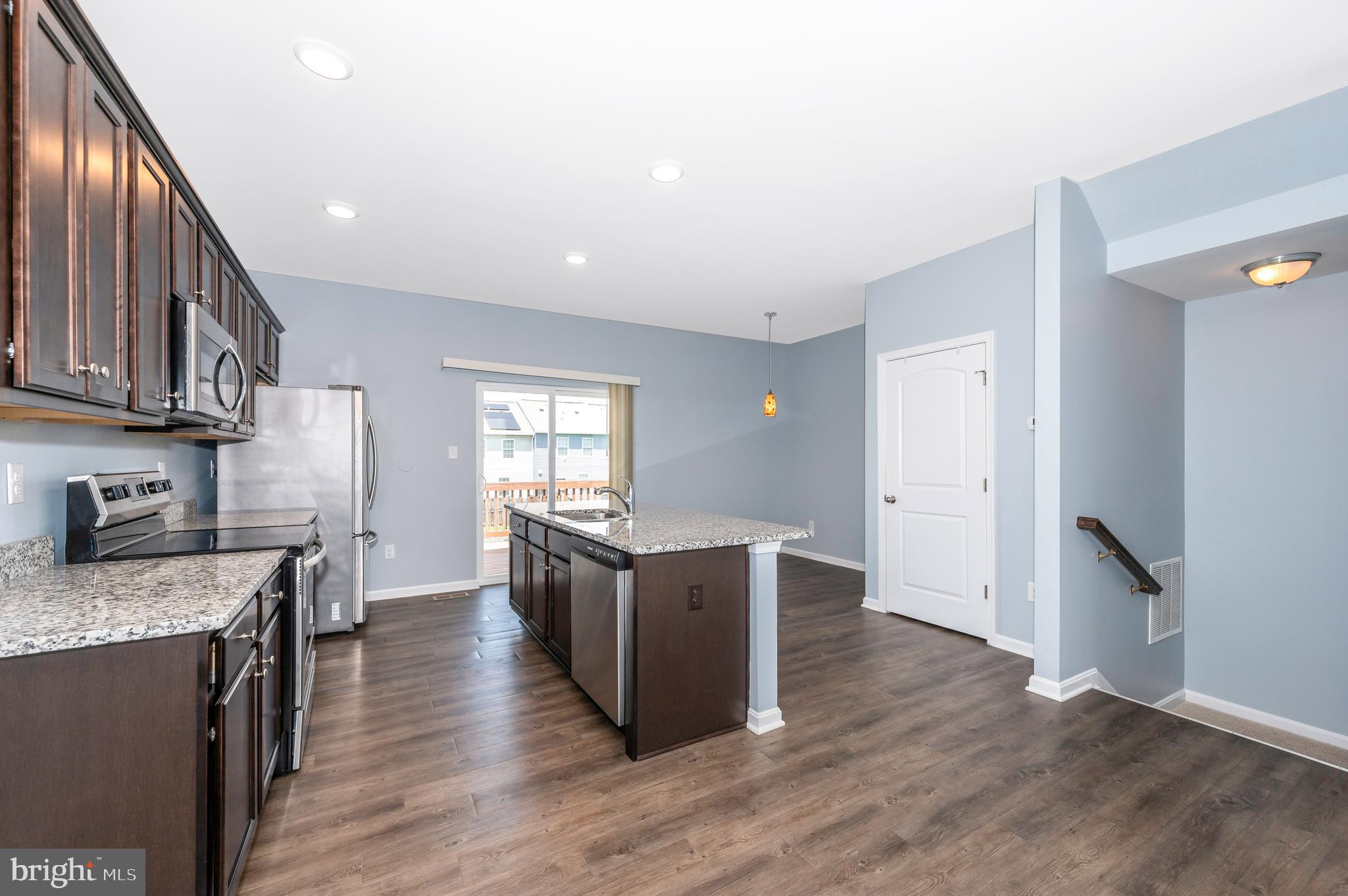 BERKELEY RIDGE - Residential