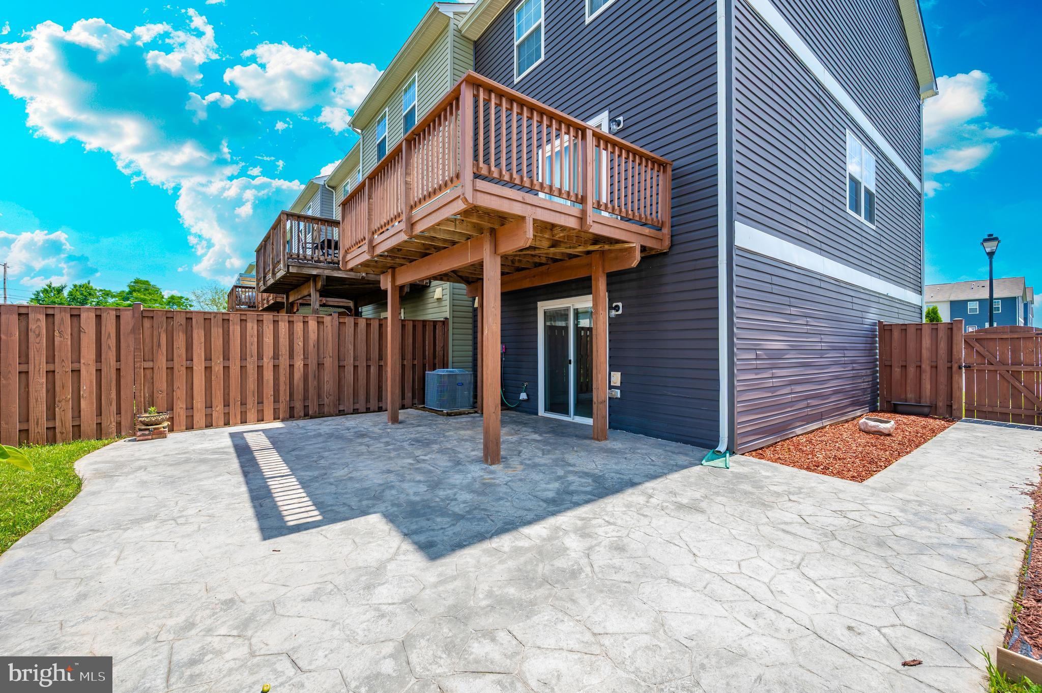 BERKELEY RIDGE - Residential