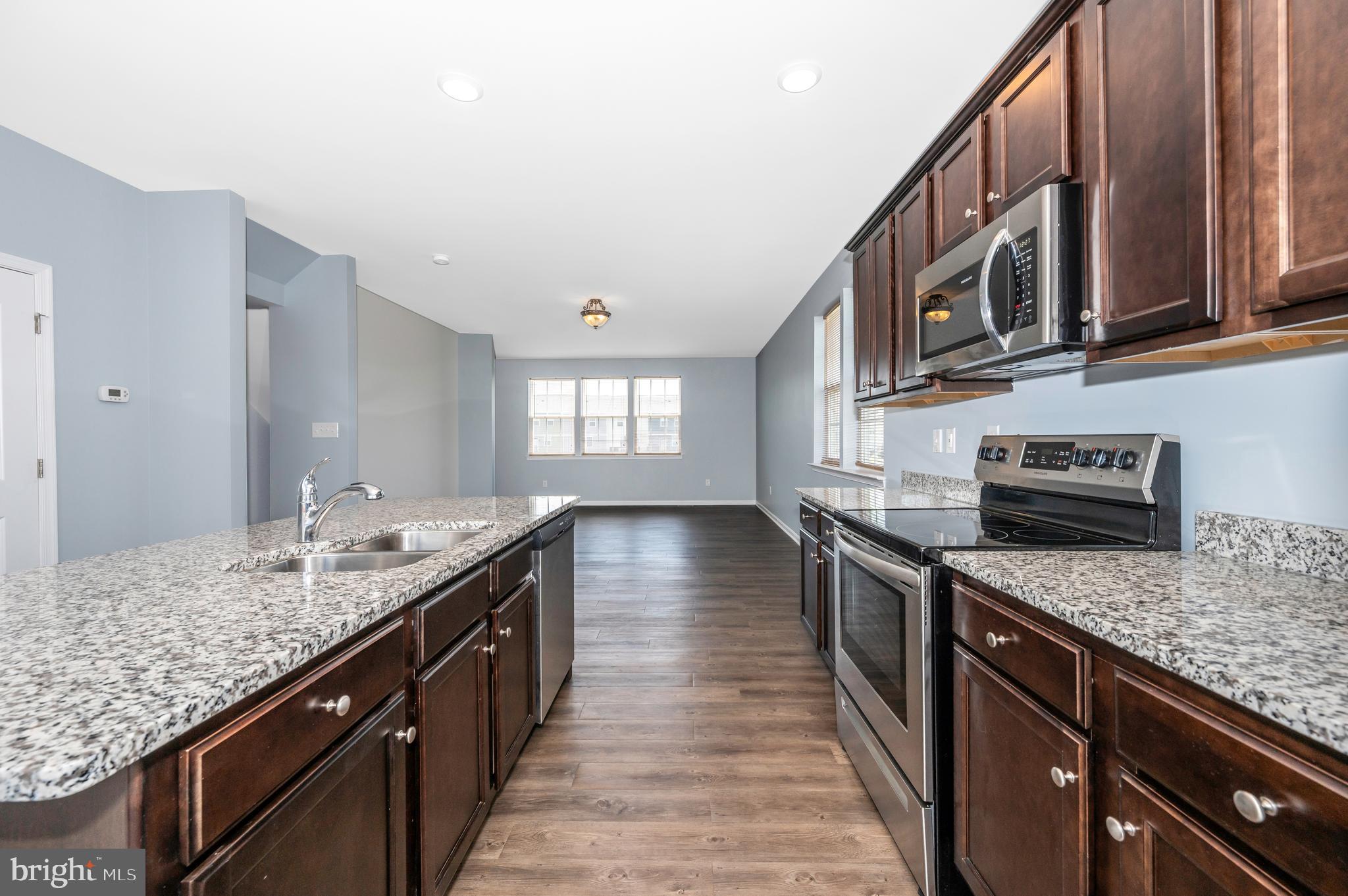 BERKELEY RIDGE - Residential