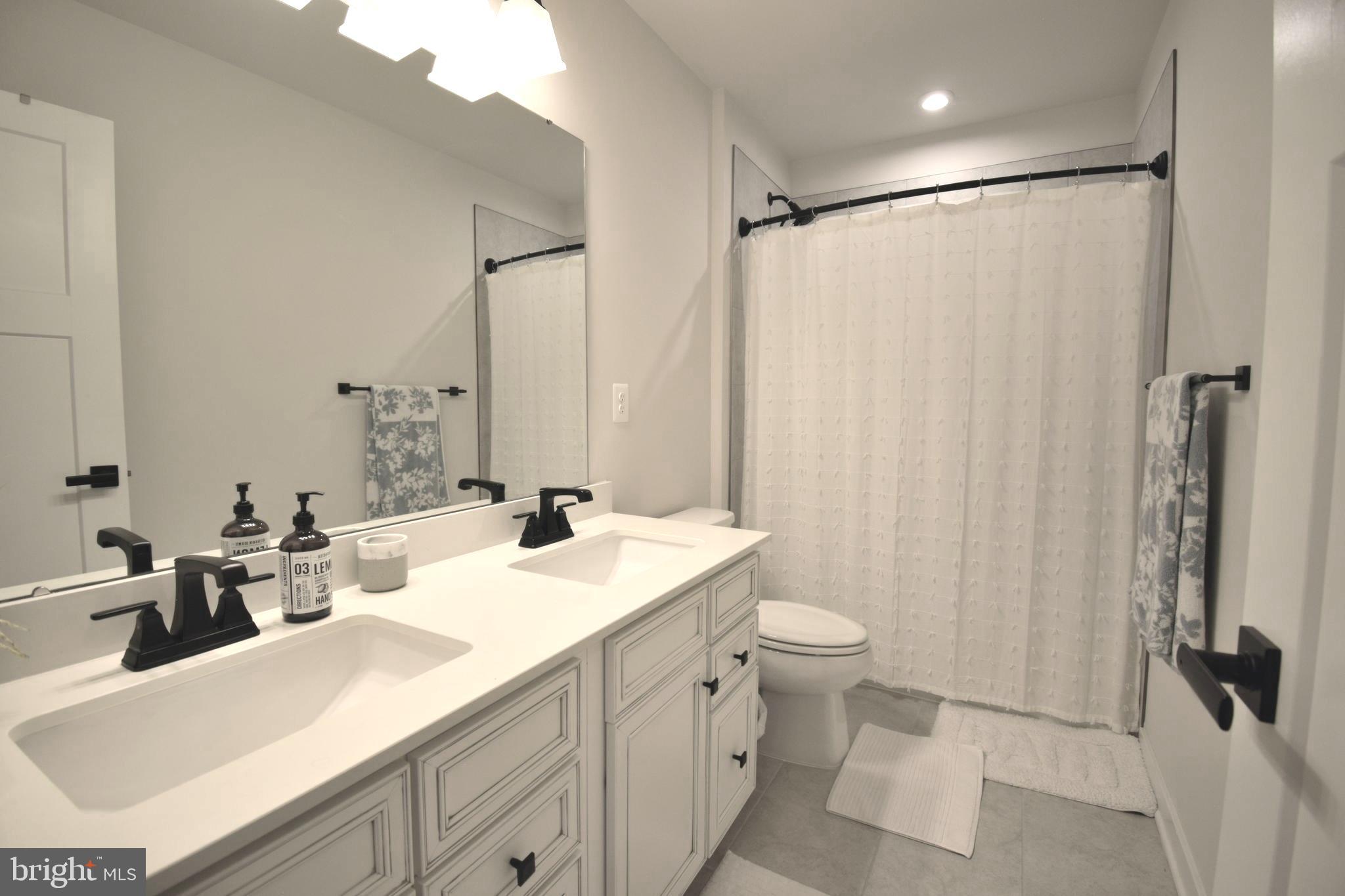 FREDERICKSBURG - Residential Lease