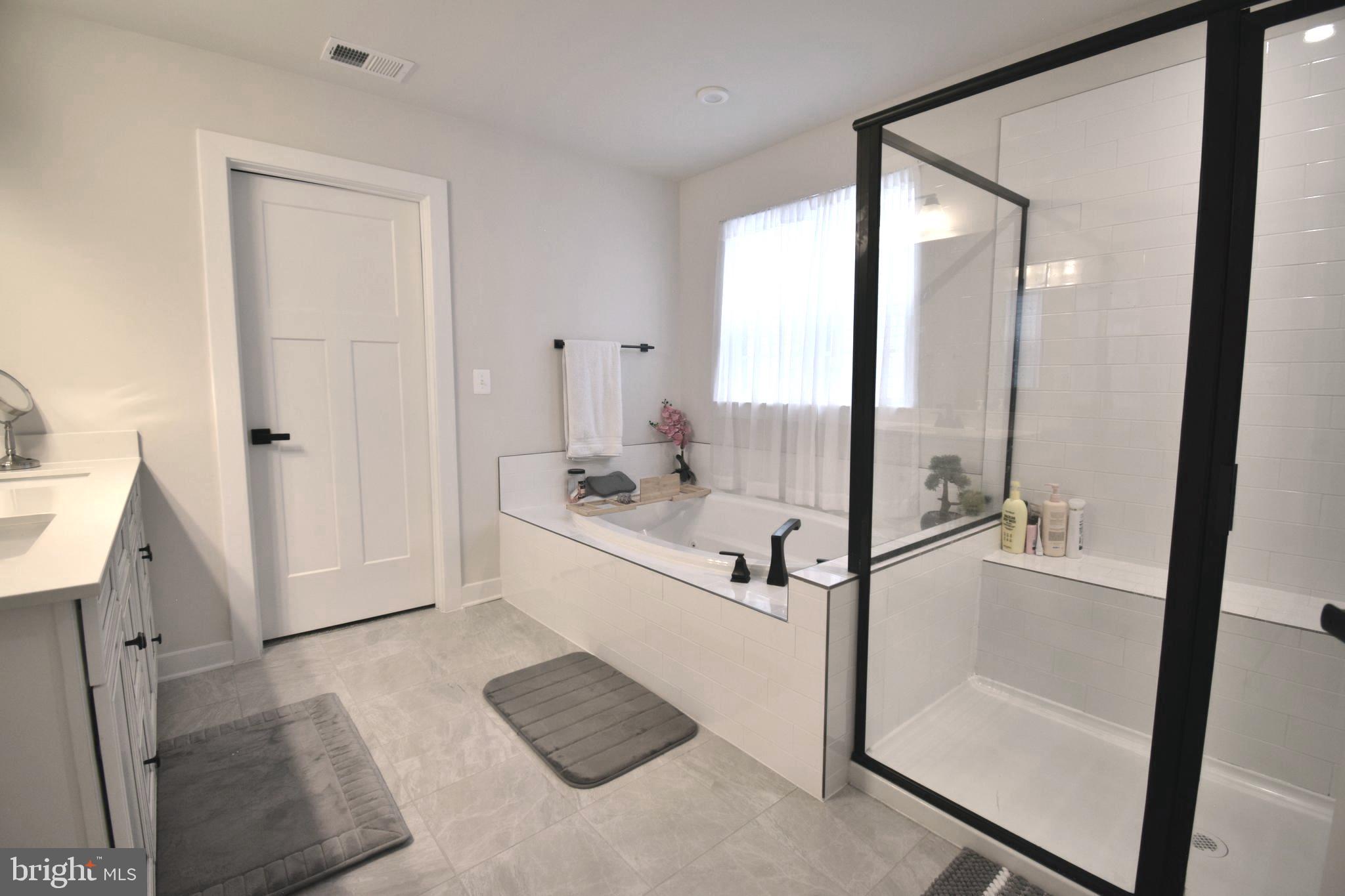 FREDERICKSBURG - Residential Lease