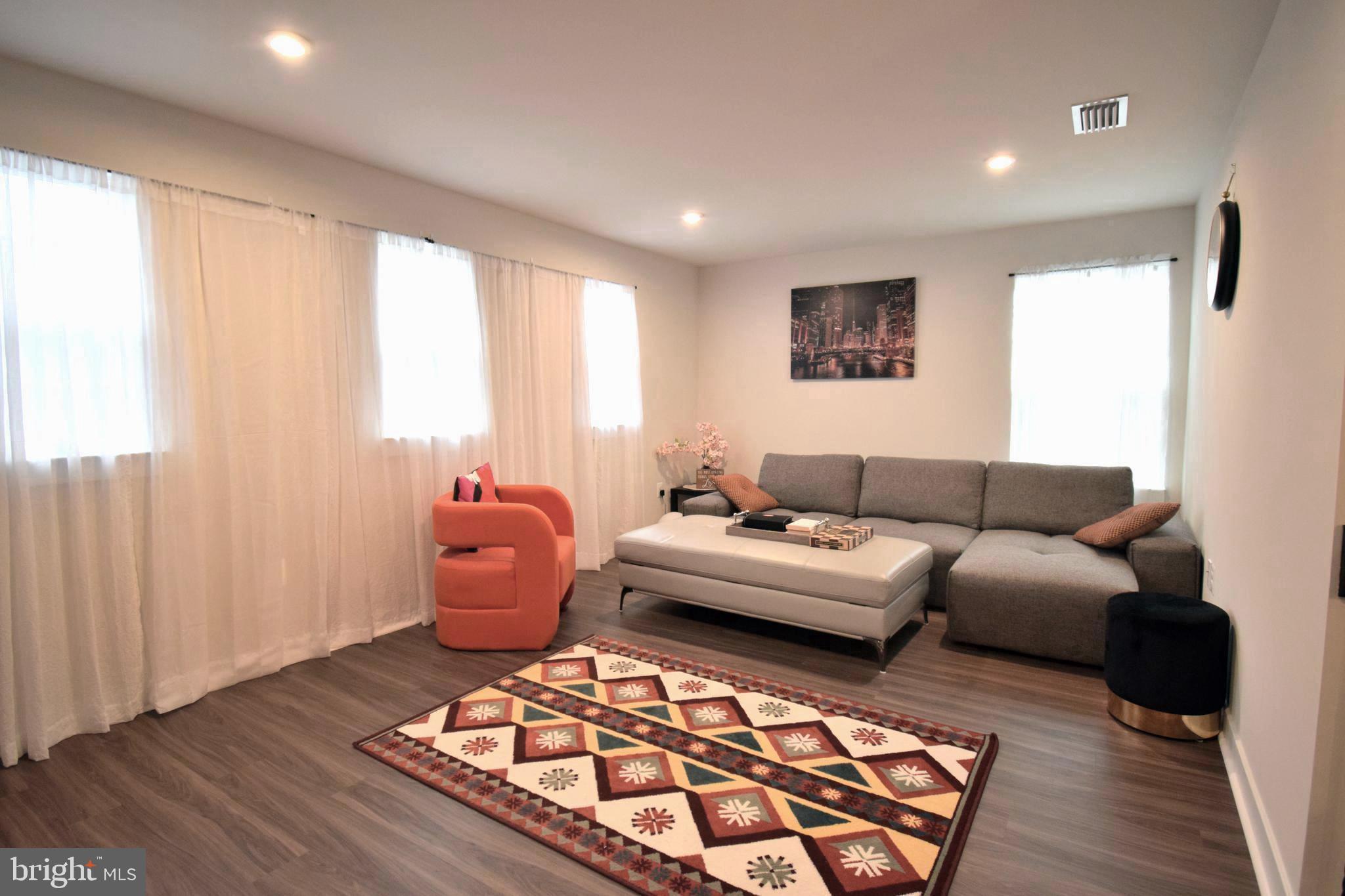 FREDERICKSBURG - Residential Lease