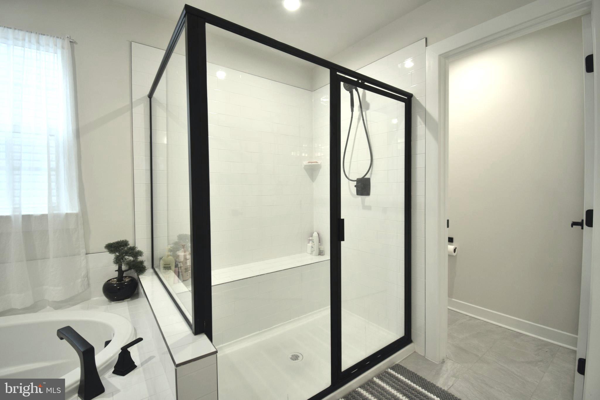 FREDERICKSBURG - Residential Lease