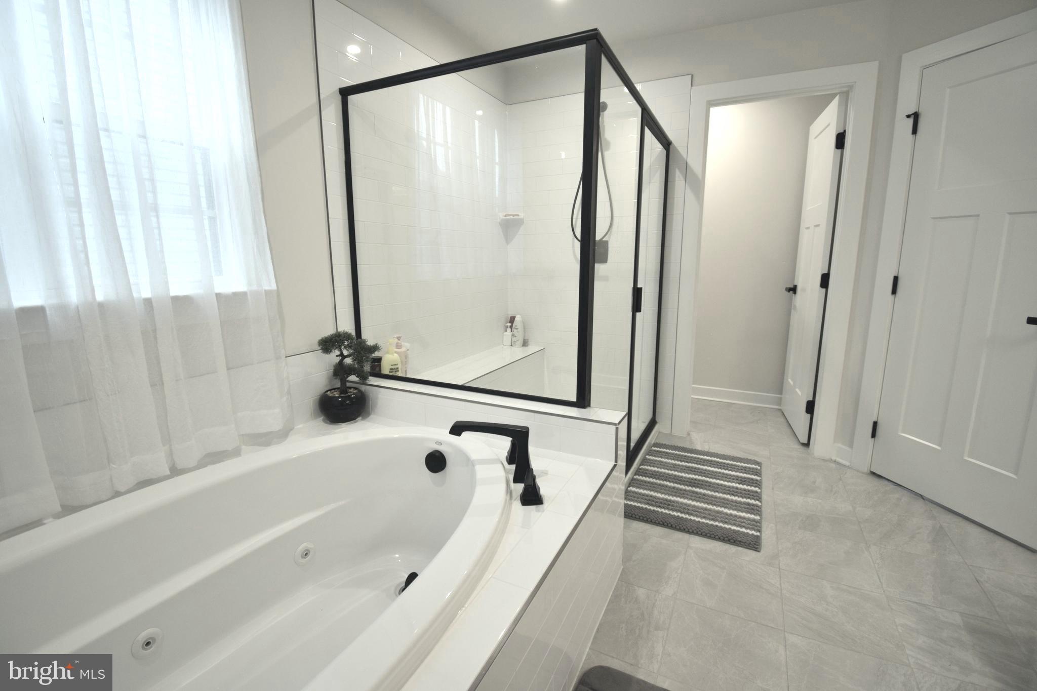 FREDERICKSBURG - Residential Lease