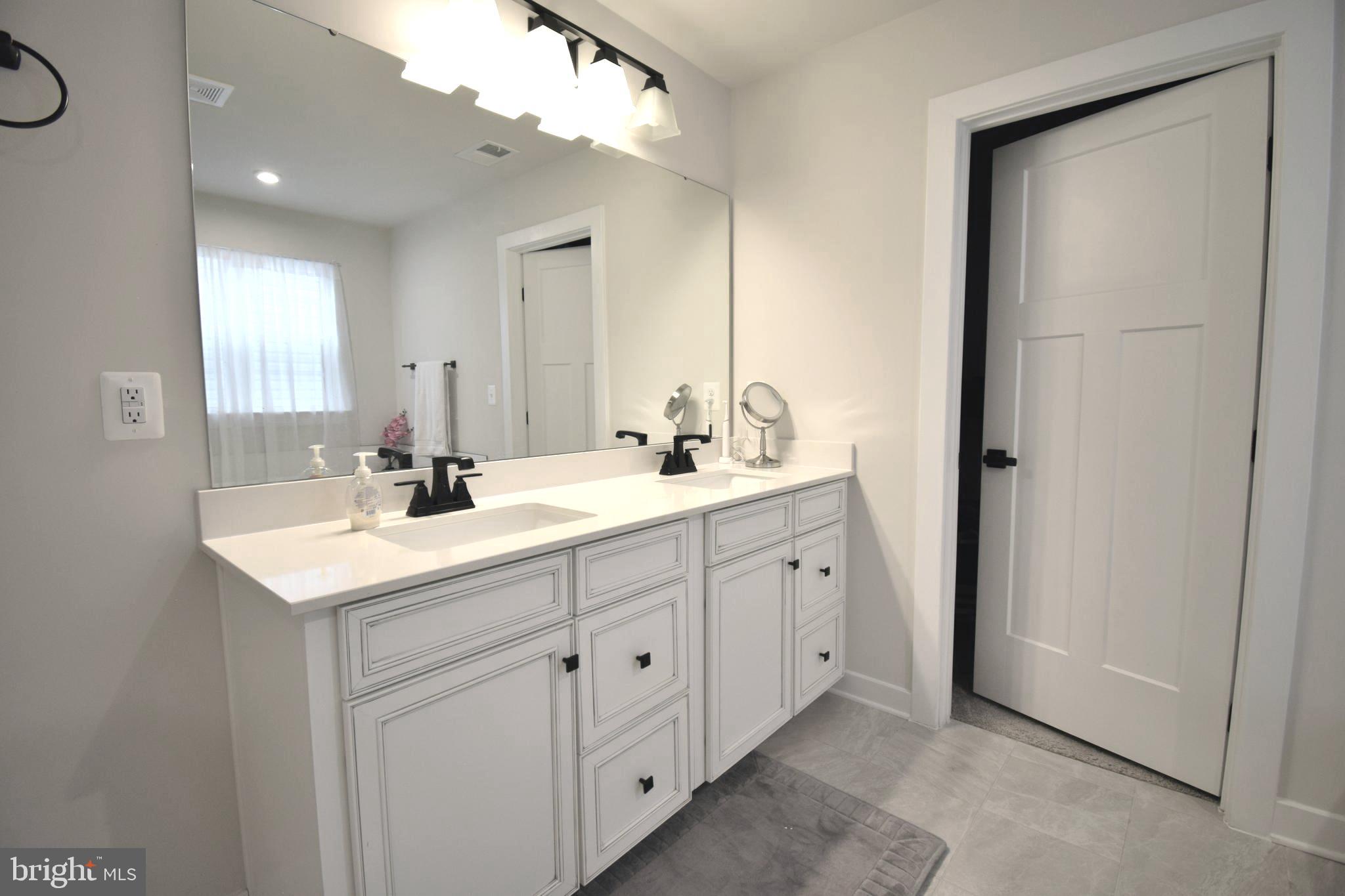 FREDERICKSBURG - Residential Lease