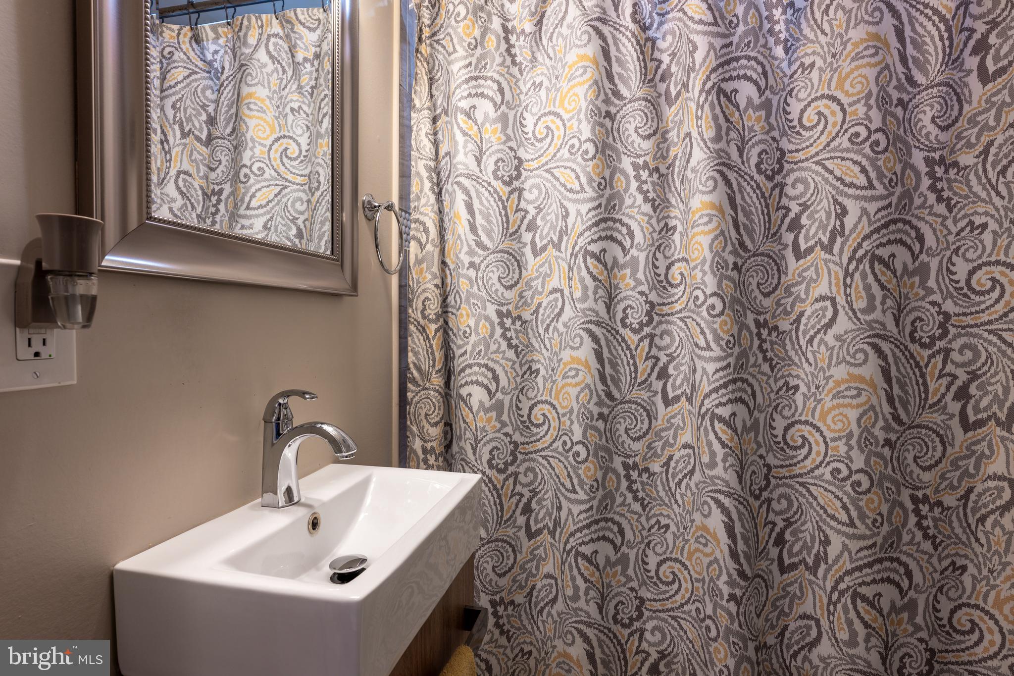 HIGH POINT - Residential