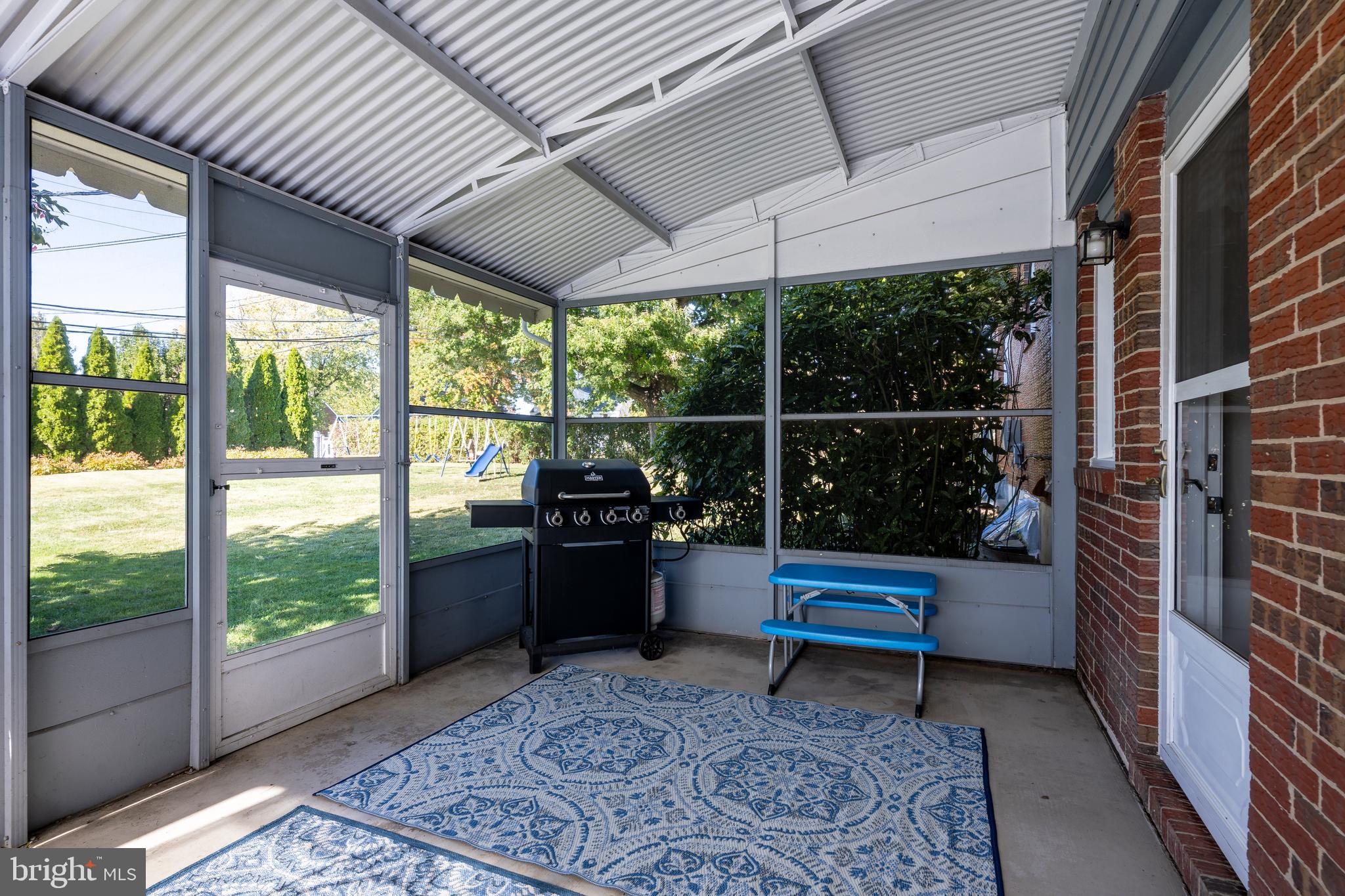 HIGH POINT - Residential