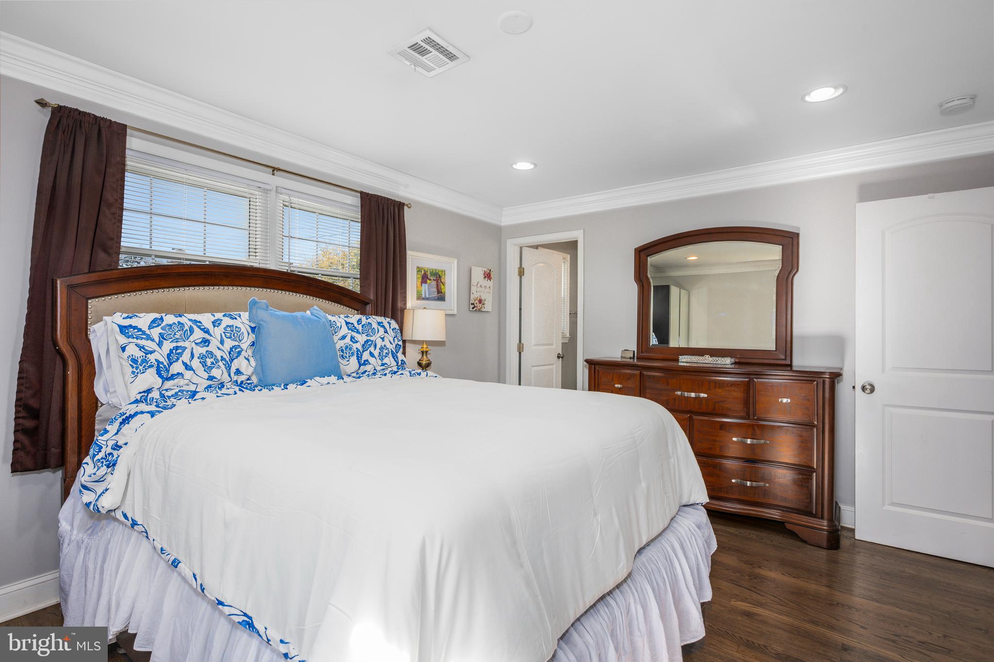 HIGH POINT - Residential