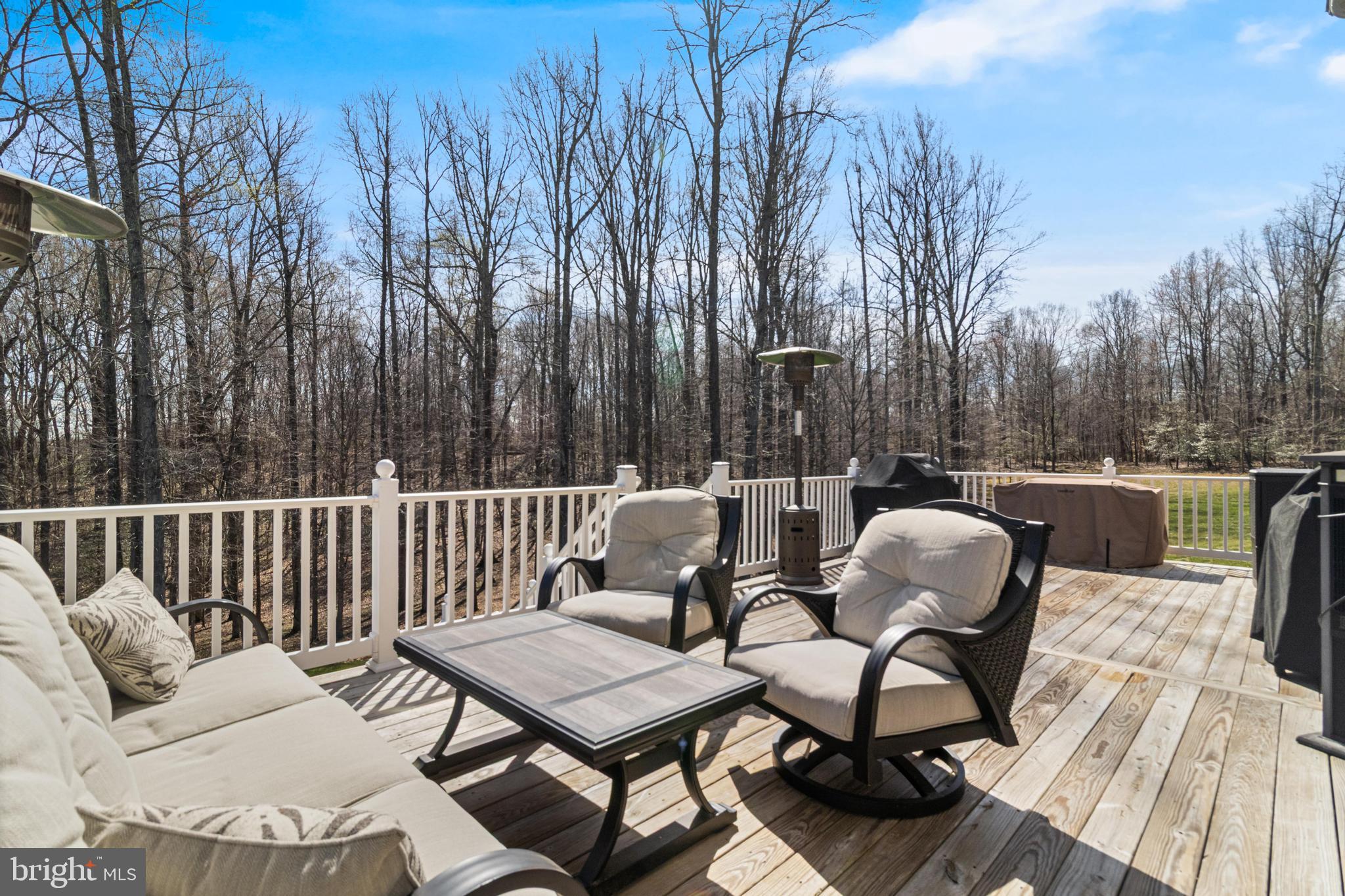 AUTUMN WOODS - Residential