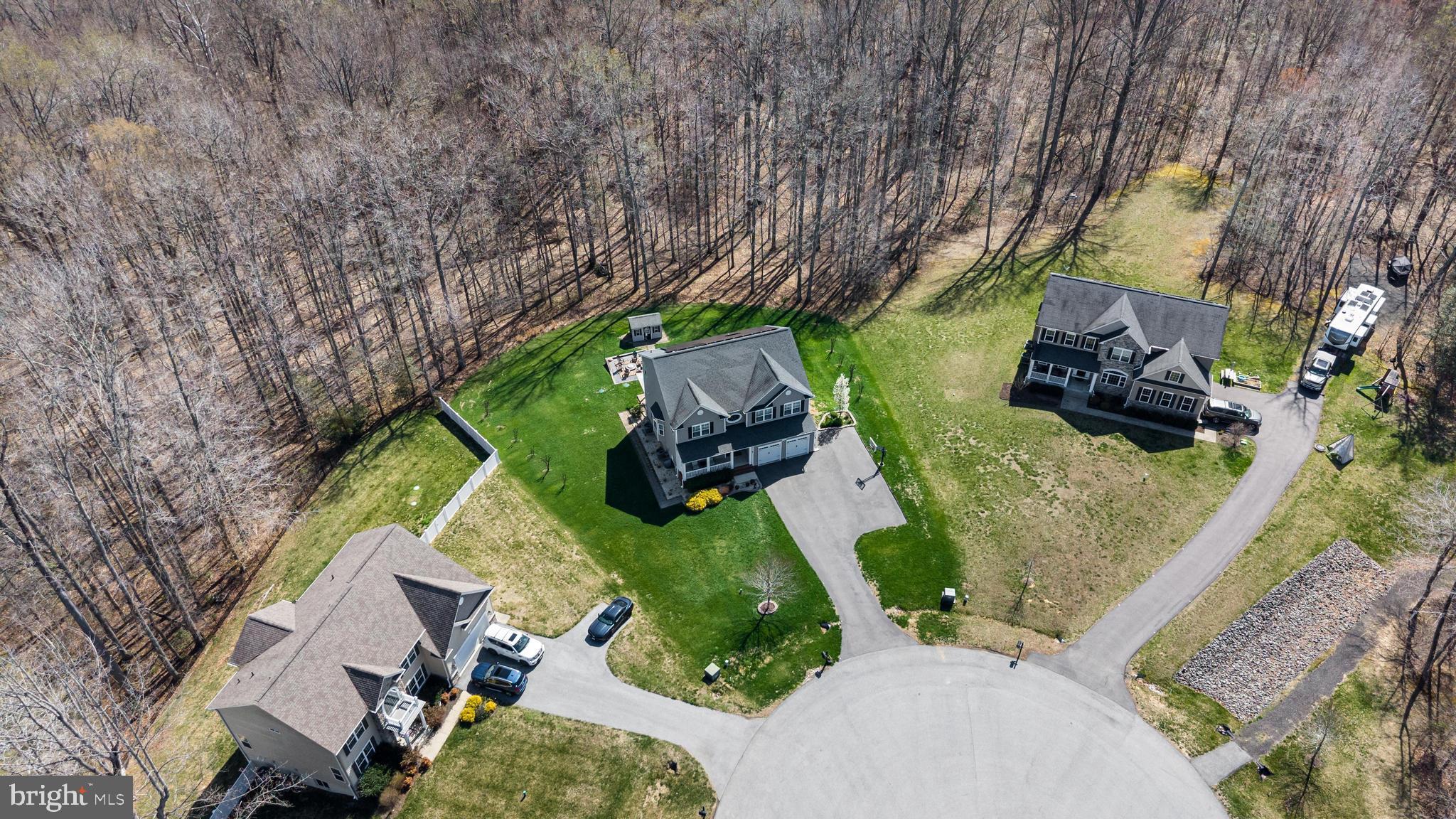 AUTUMN WOODS - Residential