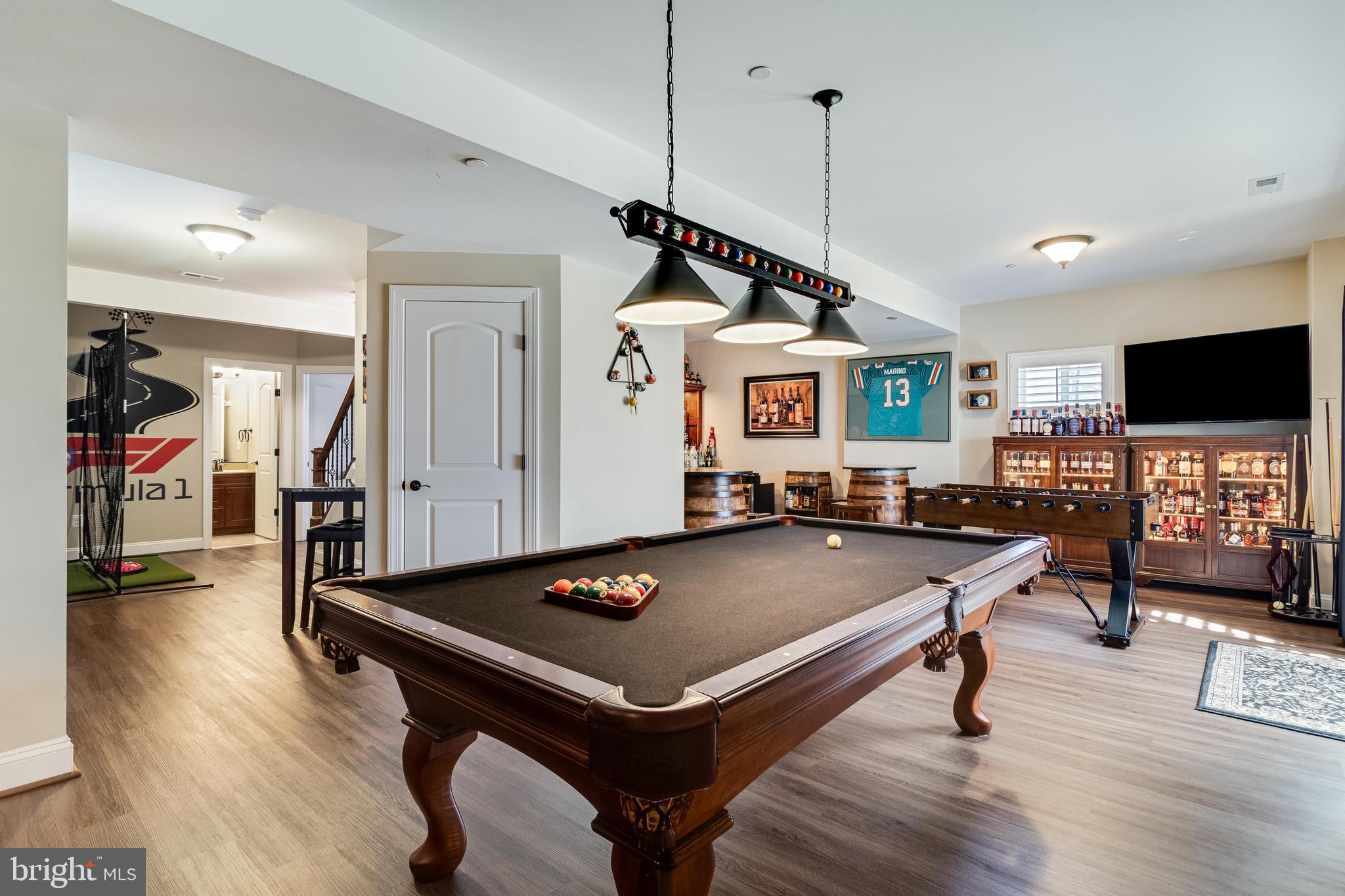 AUTUMN WOODS - Residential