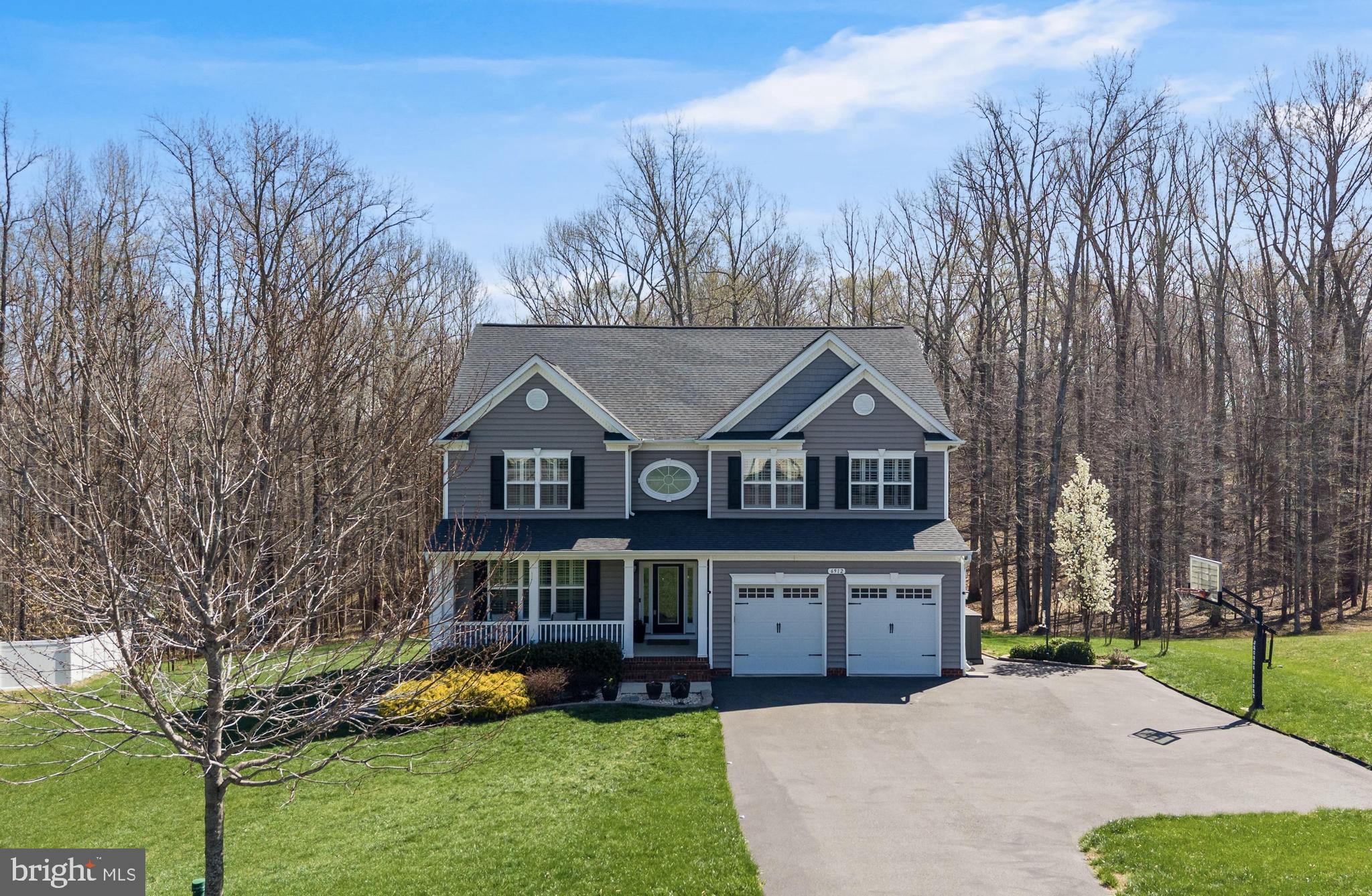 AUTUMN WOODS - Residential