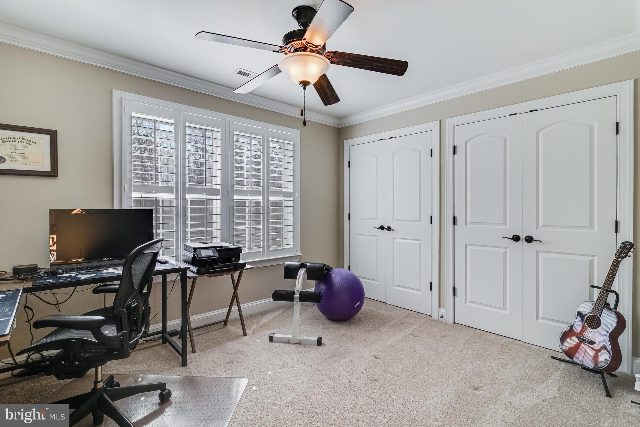 AUTUMN WOODS - Residential