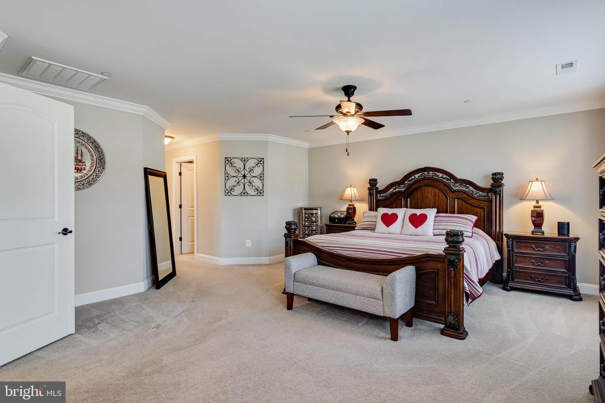 AUTUMN WOODS - Residential