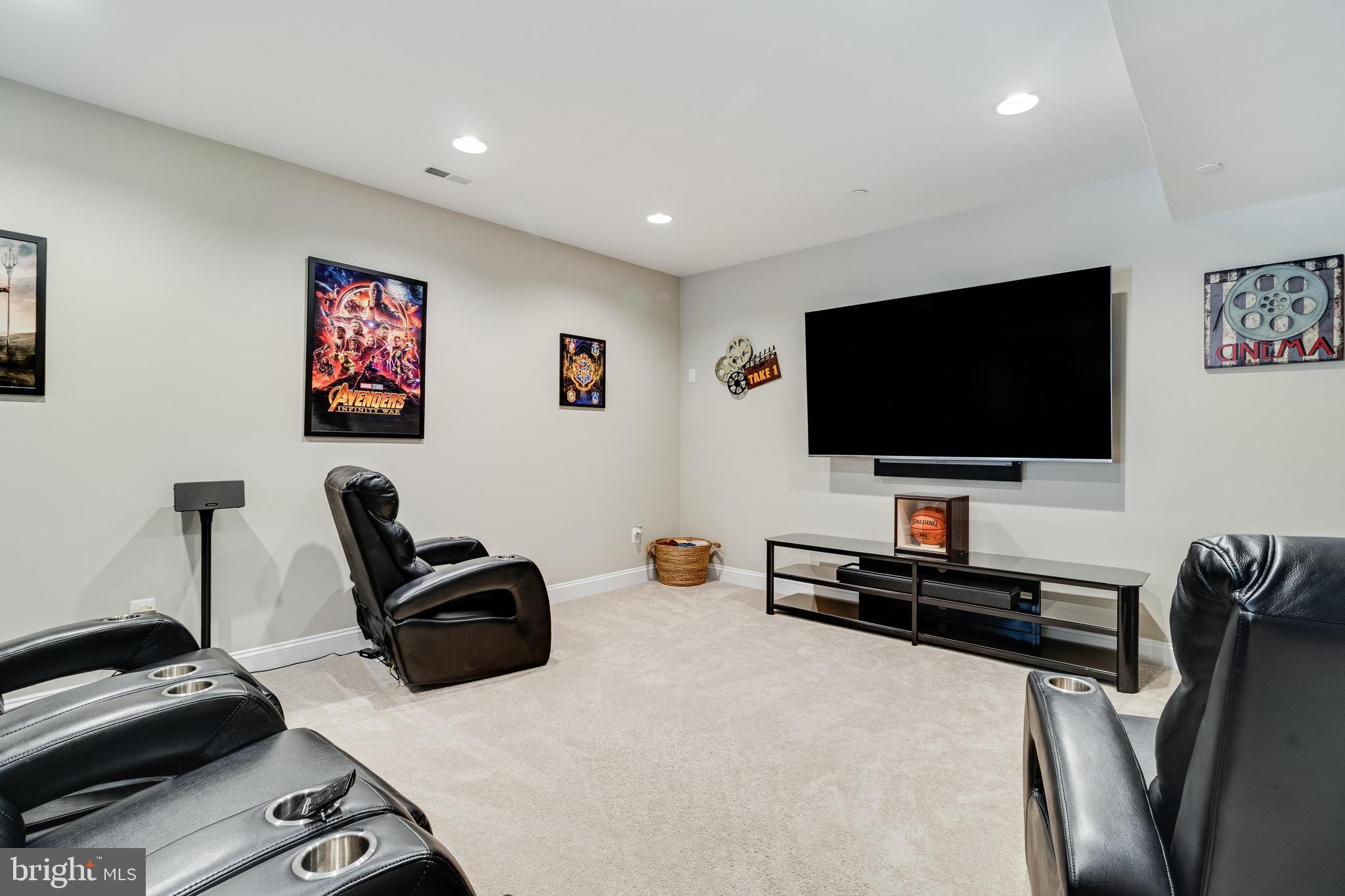 AUTUMN WOODS - Residential