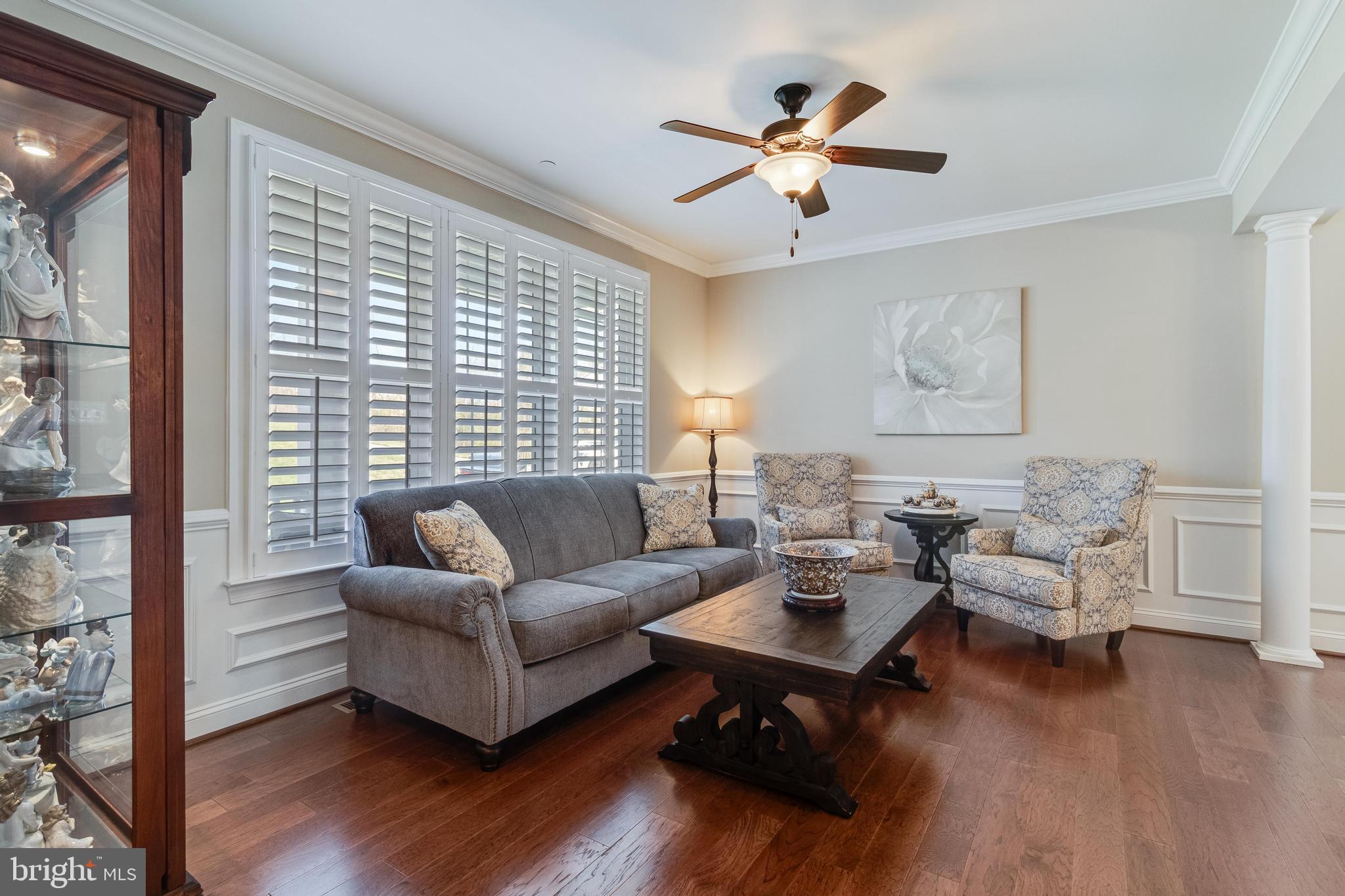 AUTUMN WOODS - Residential