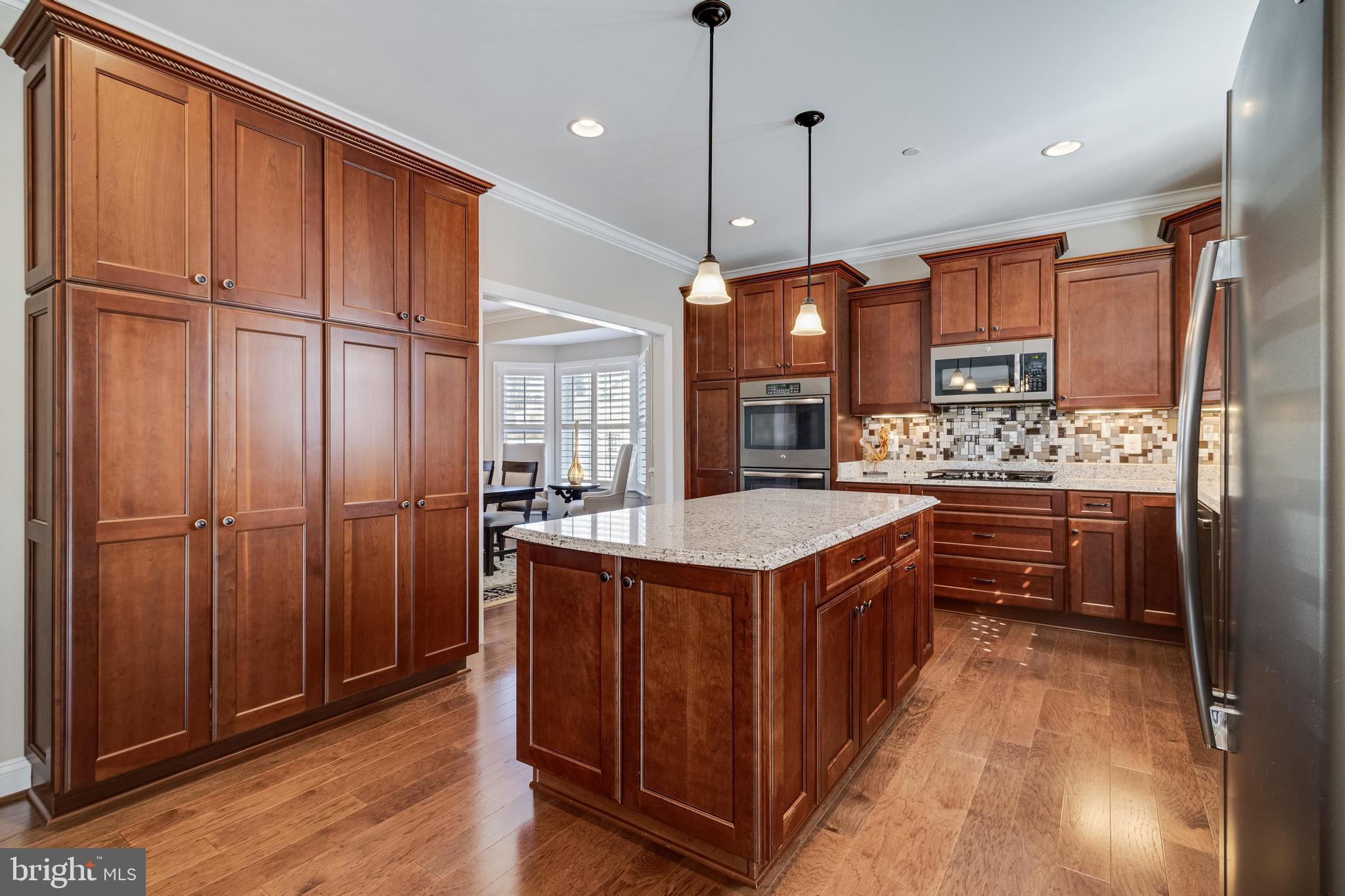 AUTUMN WOODS - Residential