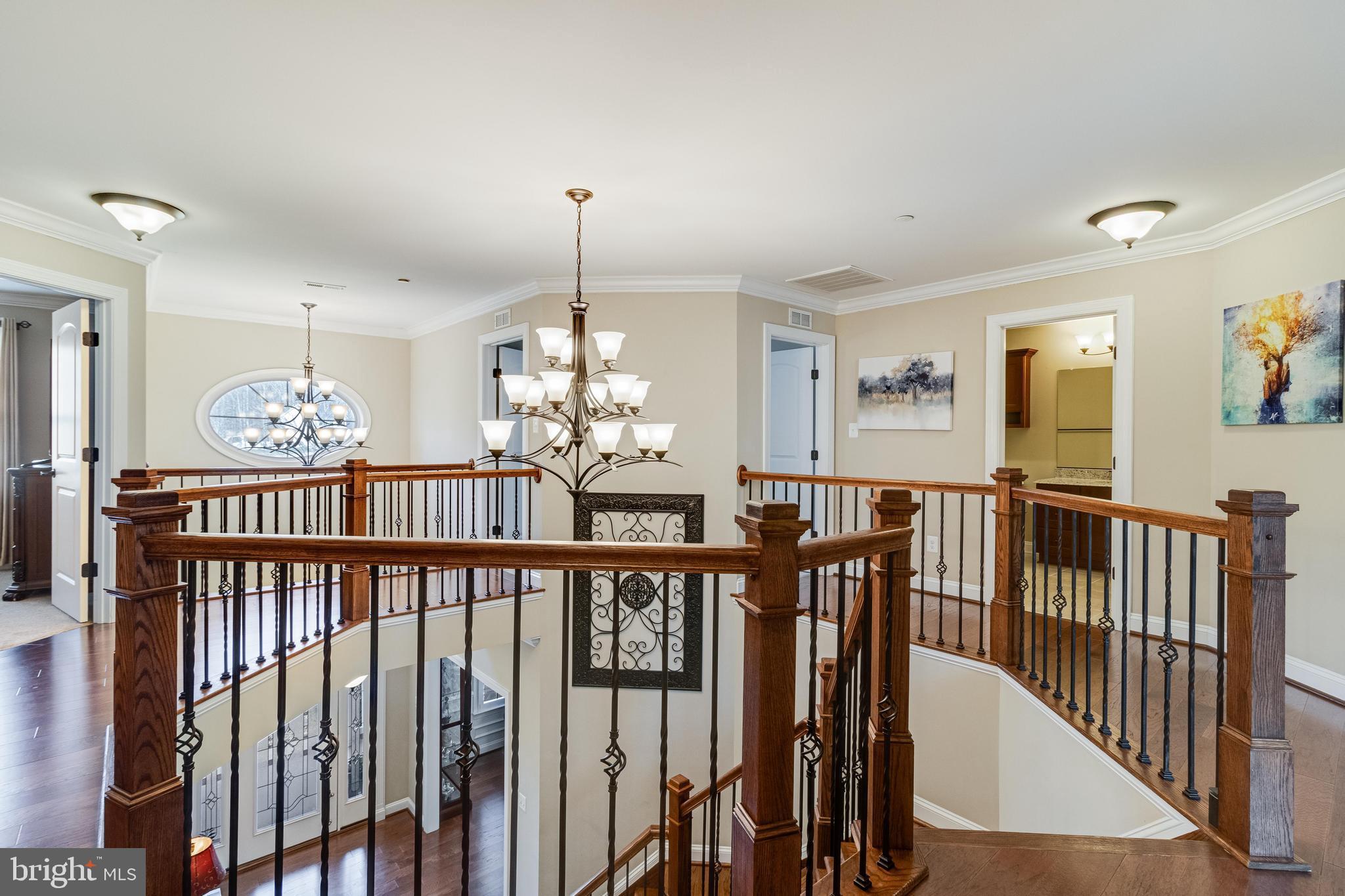 AUTUMN WOODS - Residential