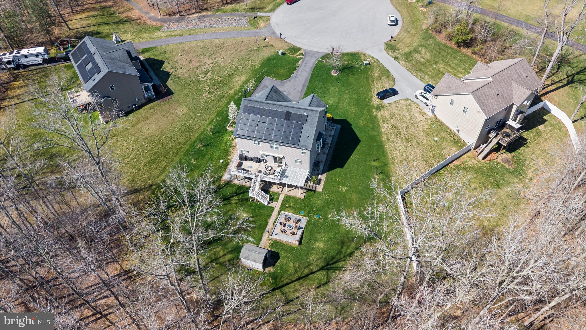 AUTUMN WOODS - Residential