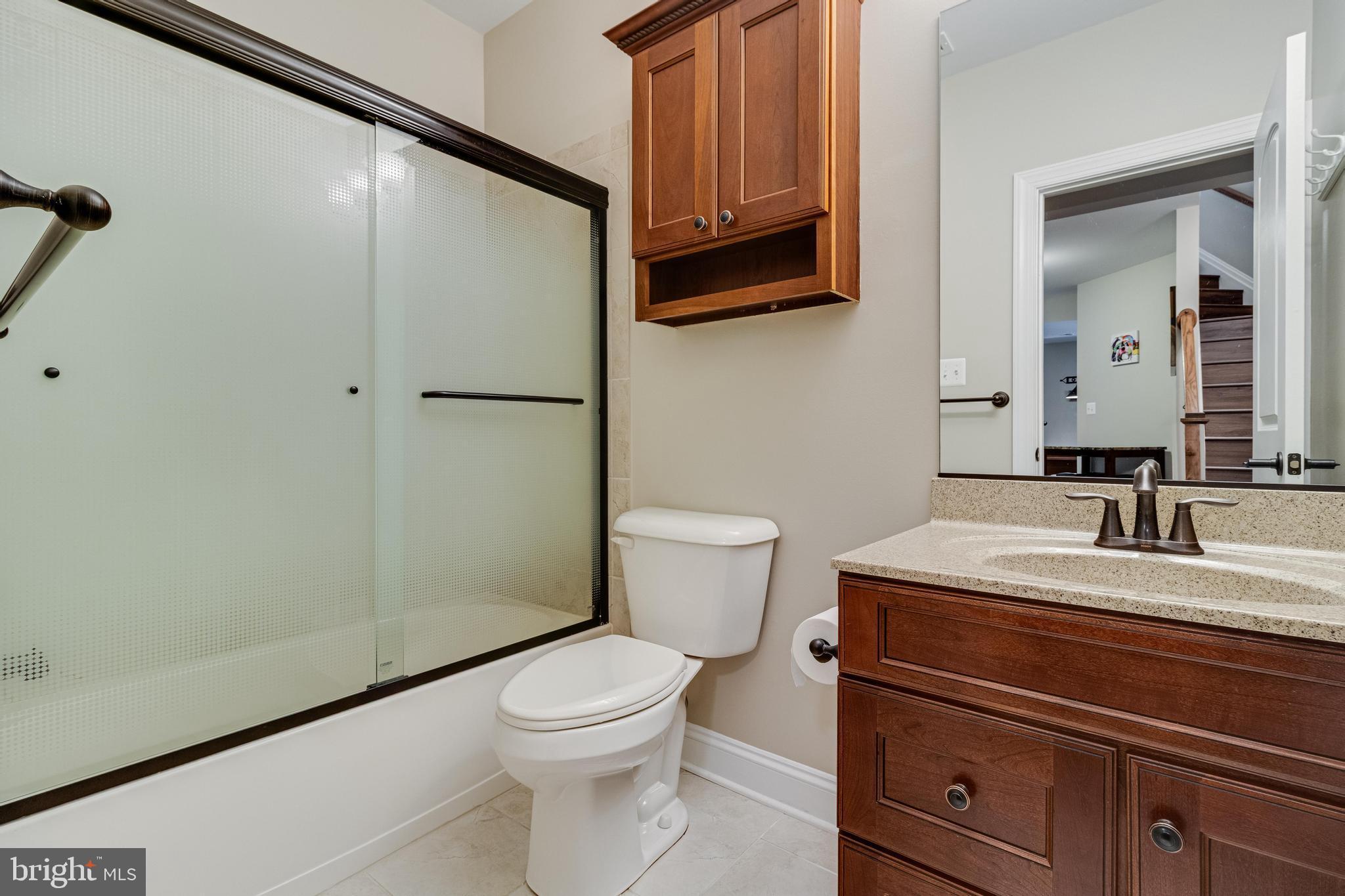 AUTUMN WOODS - Residential