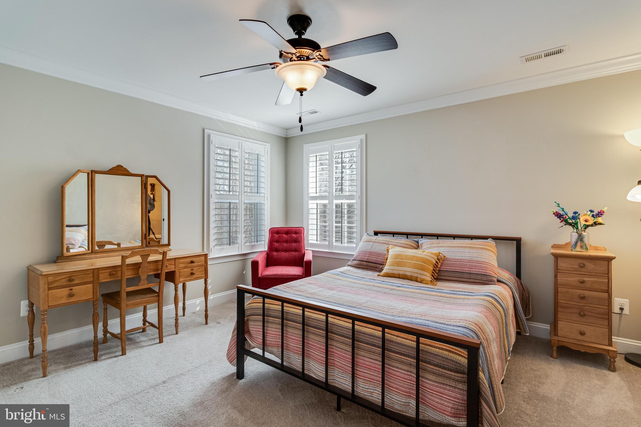 AUTUMN WOODS - Residential