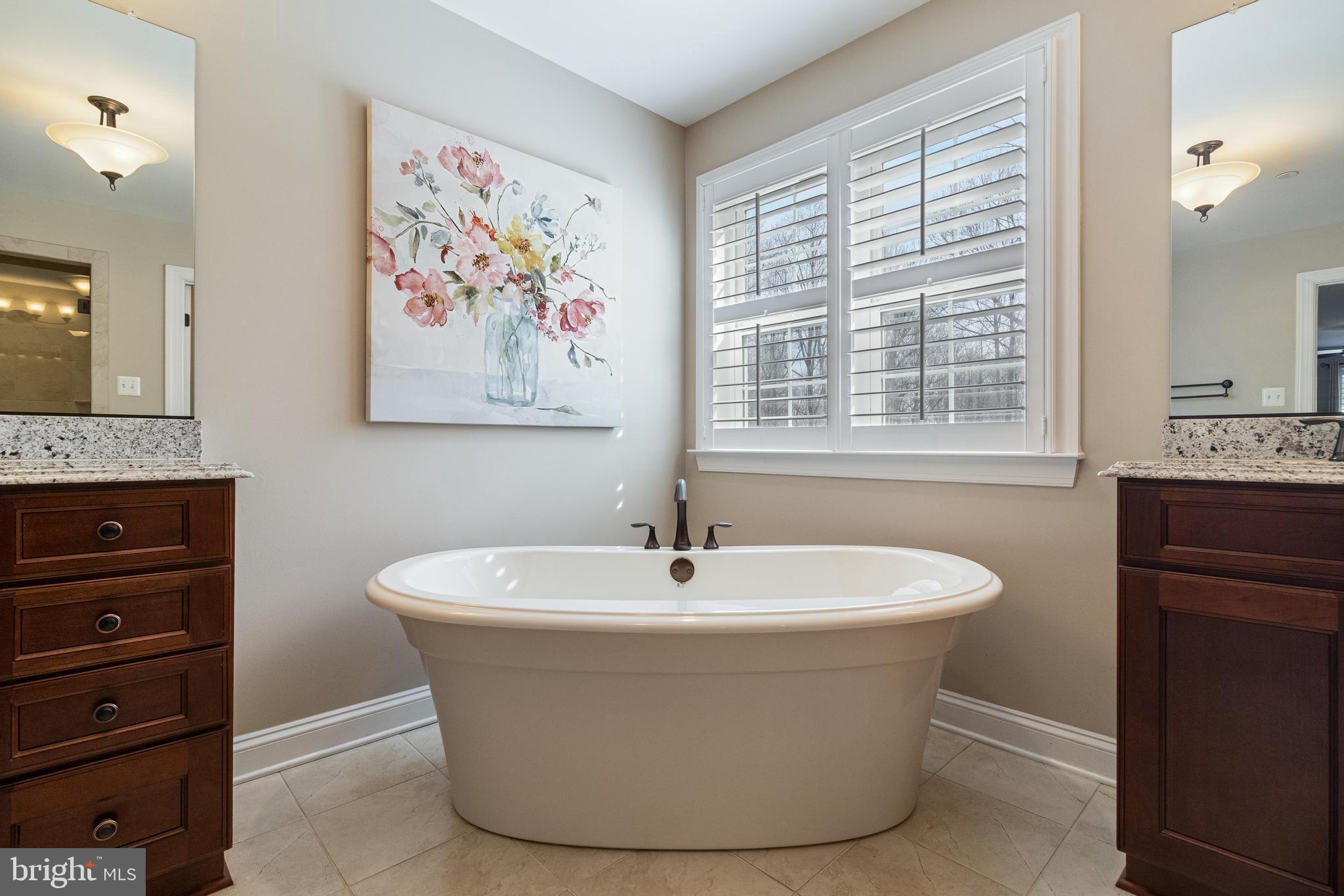 AUTUMN WOODS - Residential