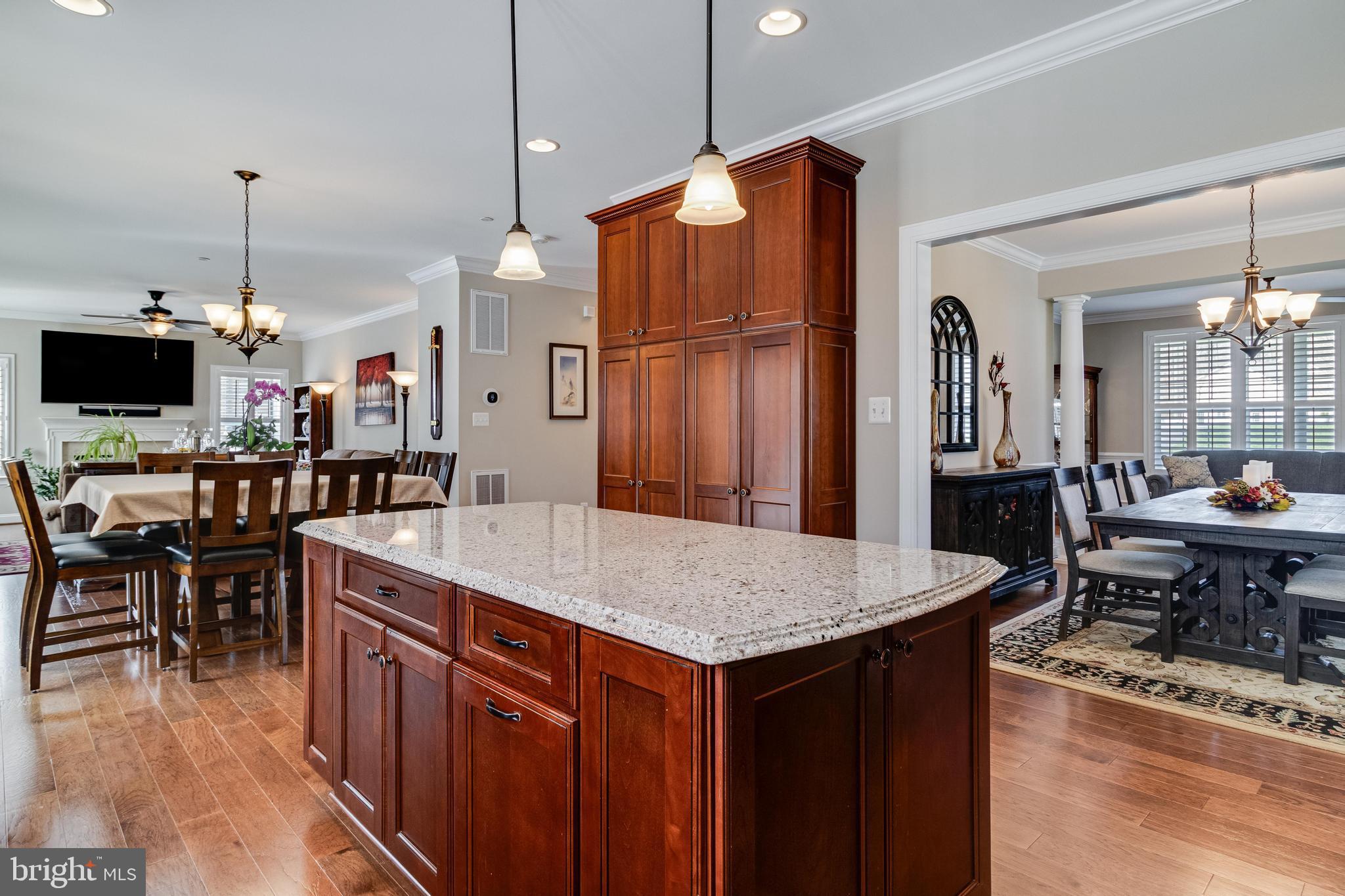 AUTUMN WOODS - Residential