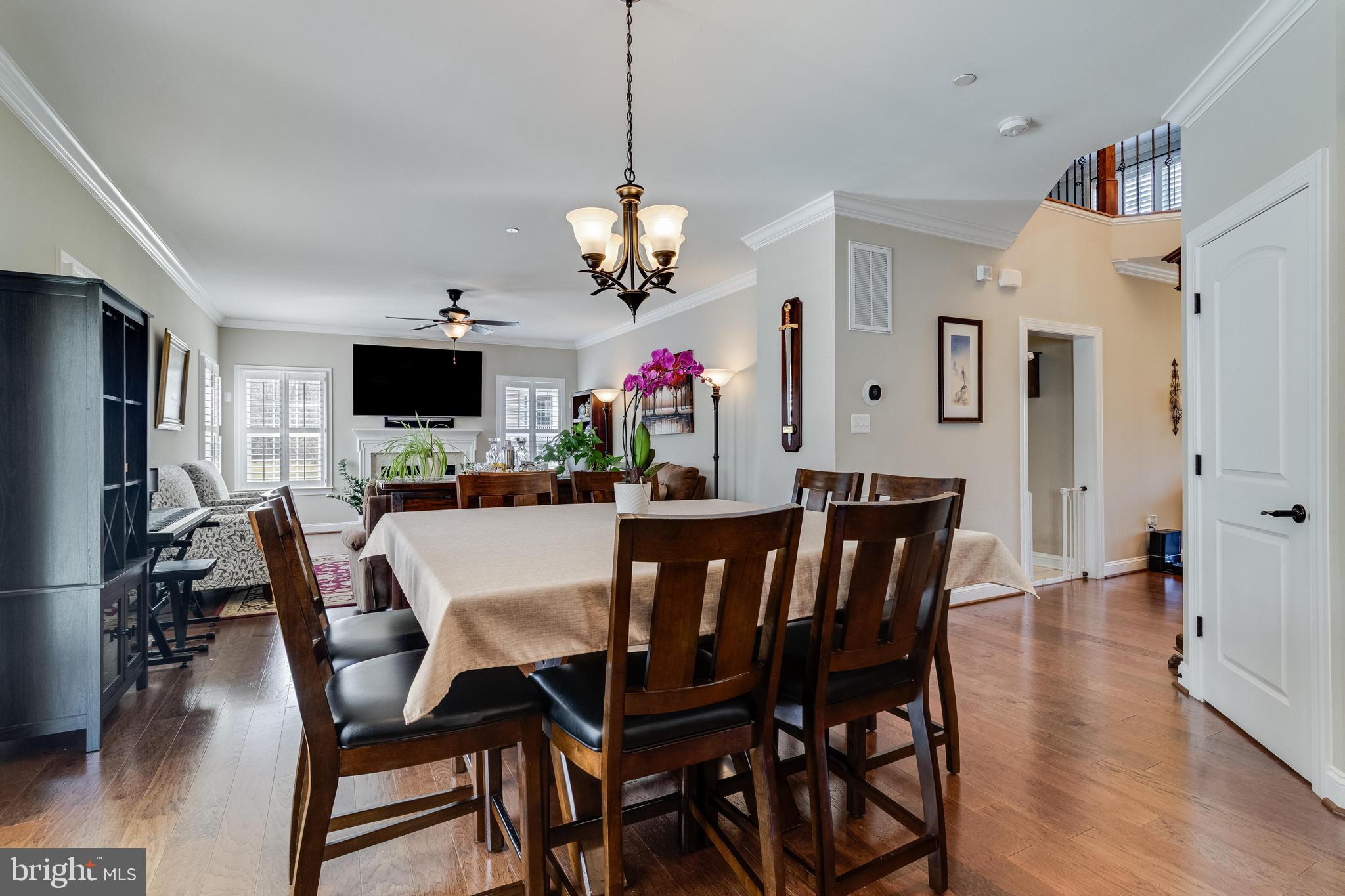 AUTUMN WOODS - Residential