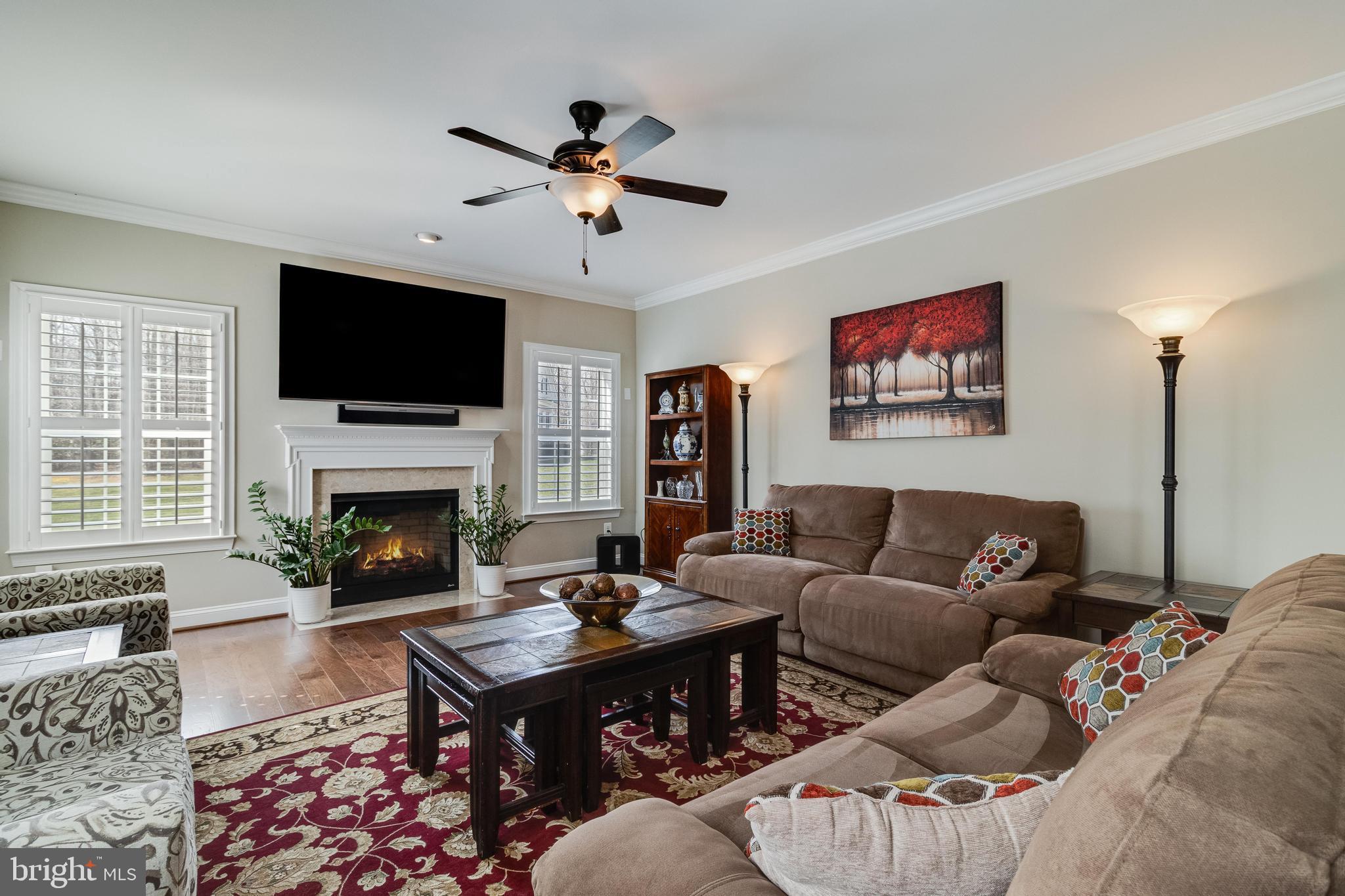 AUTUMN WOODS - Residential