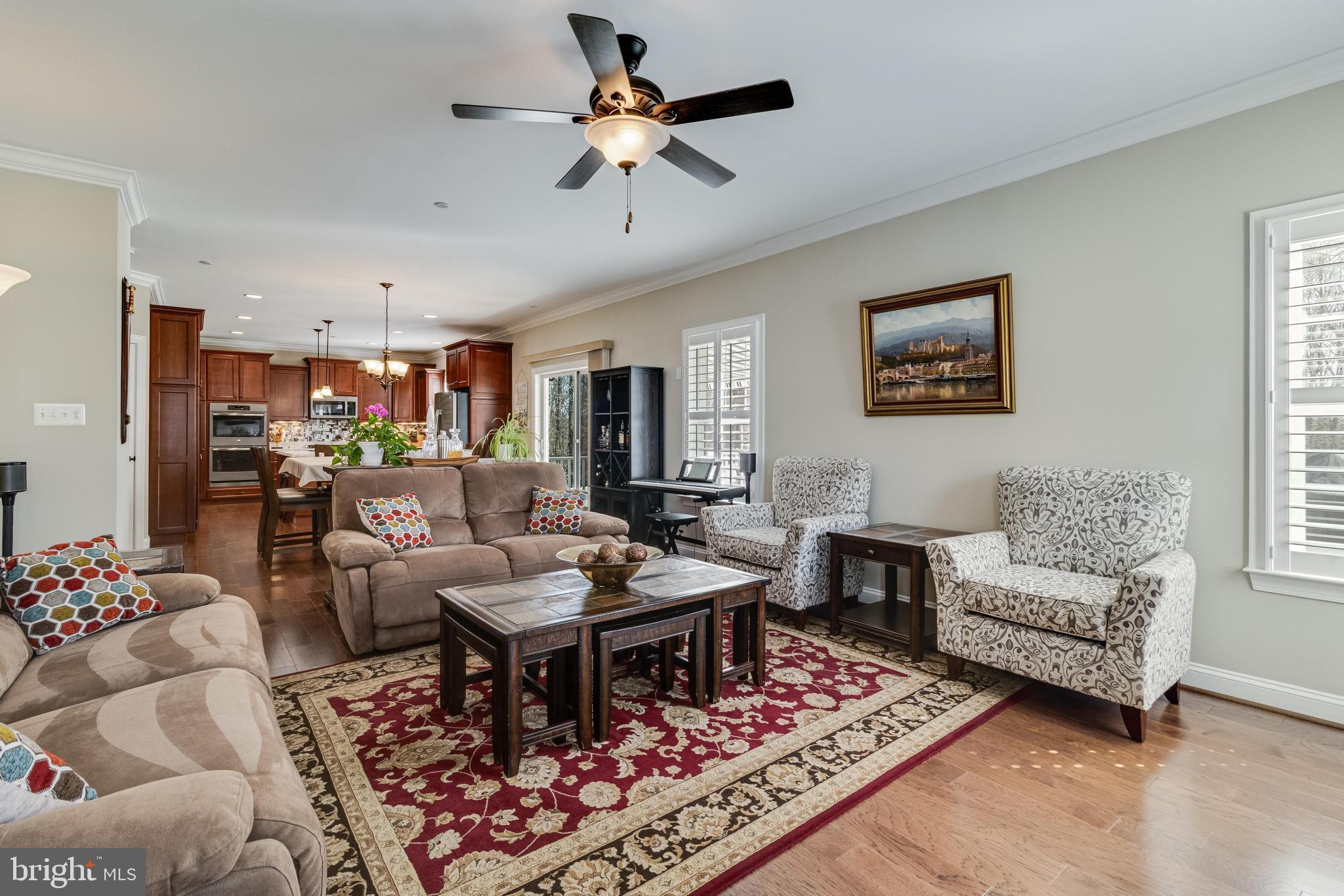 AUTUMN WOODS - Residential