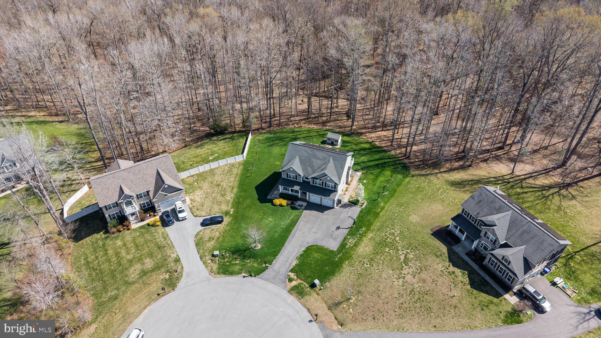 AUTUMN WOODS - Residential