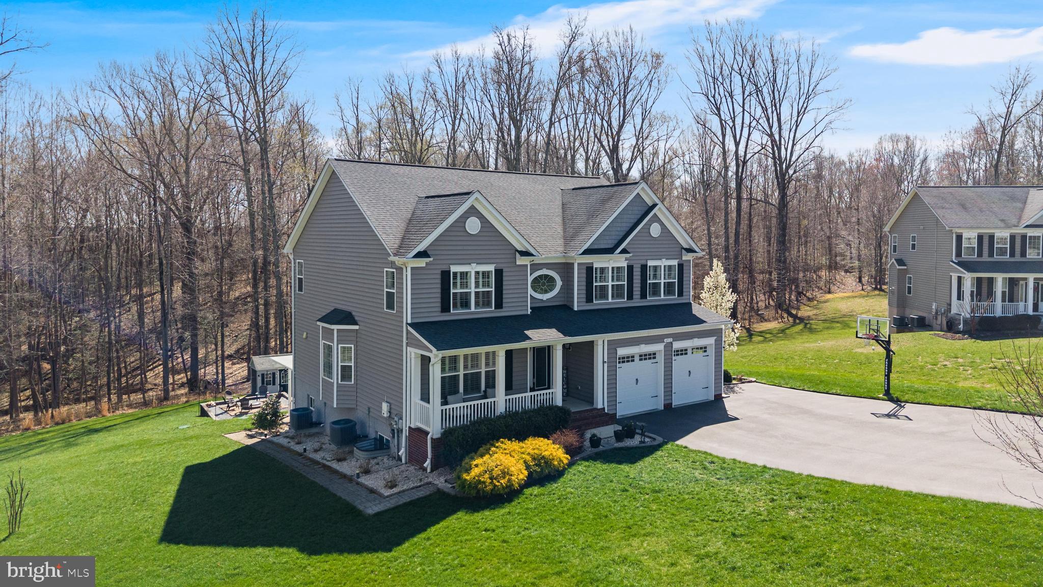 AUTUMN WOODS - Residential