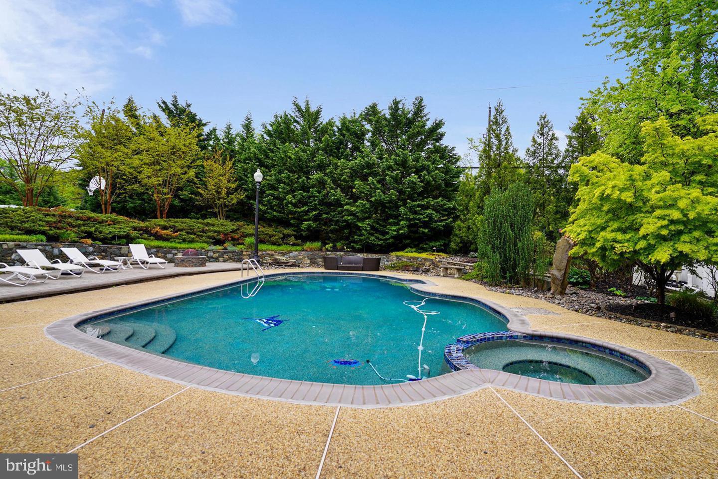 HORIZON HILL - Residential