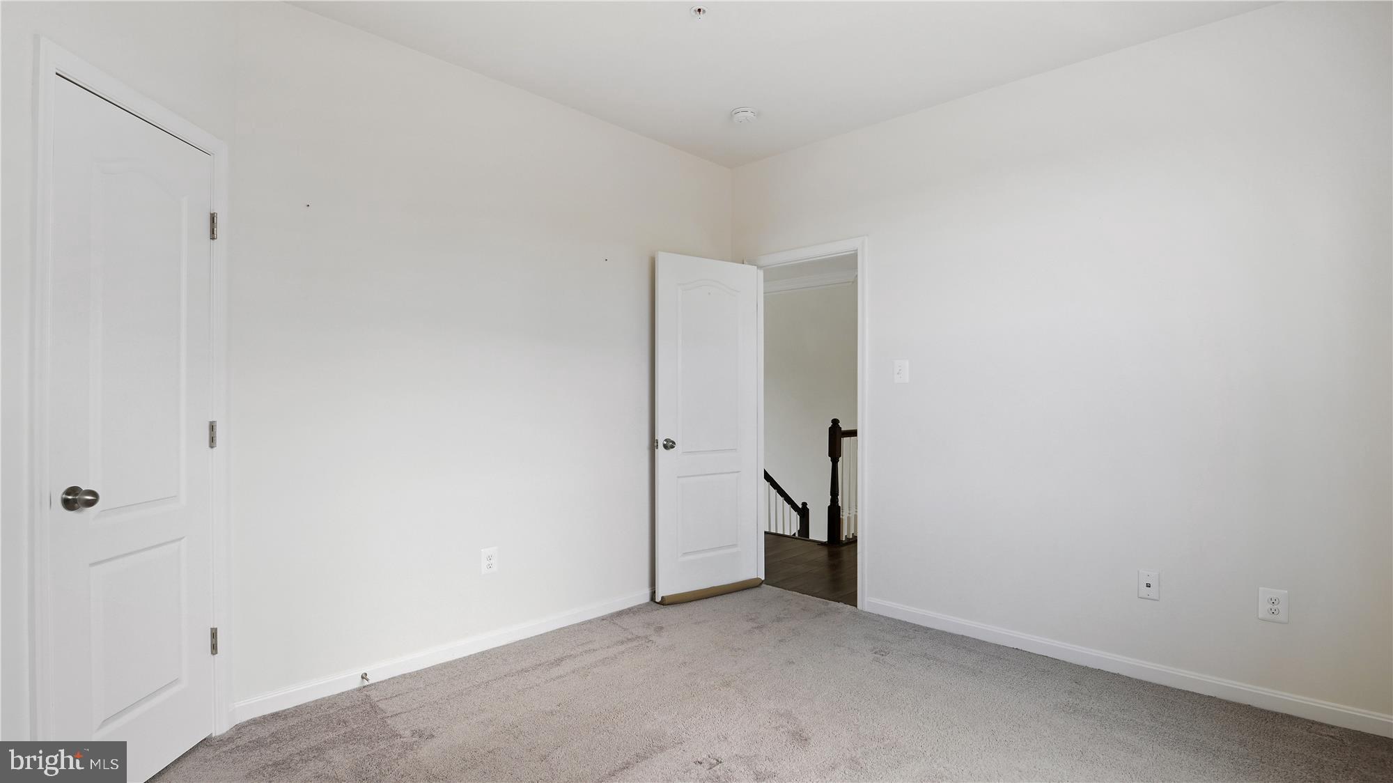 WASHINGTON OVERLOOK - Residential