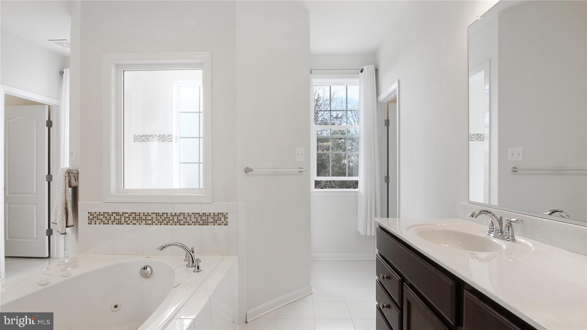 WASHINGTON OVERLOOK - Residential