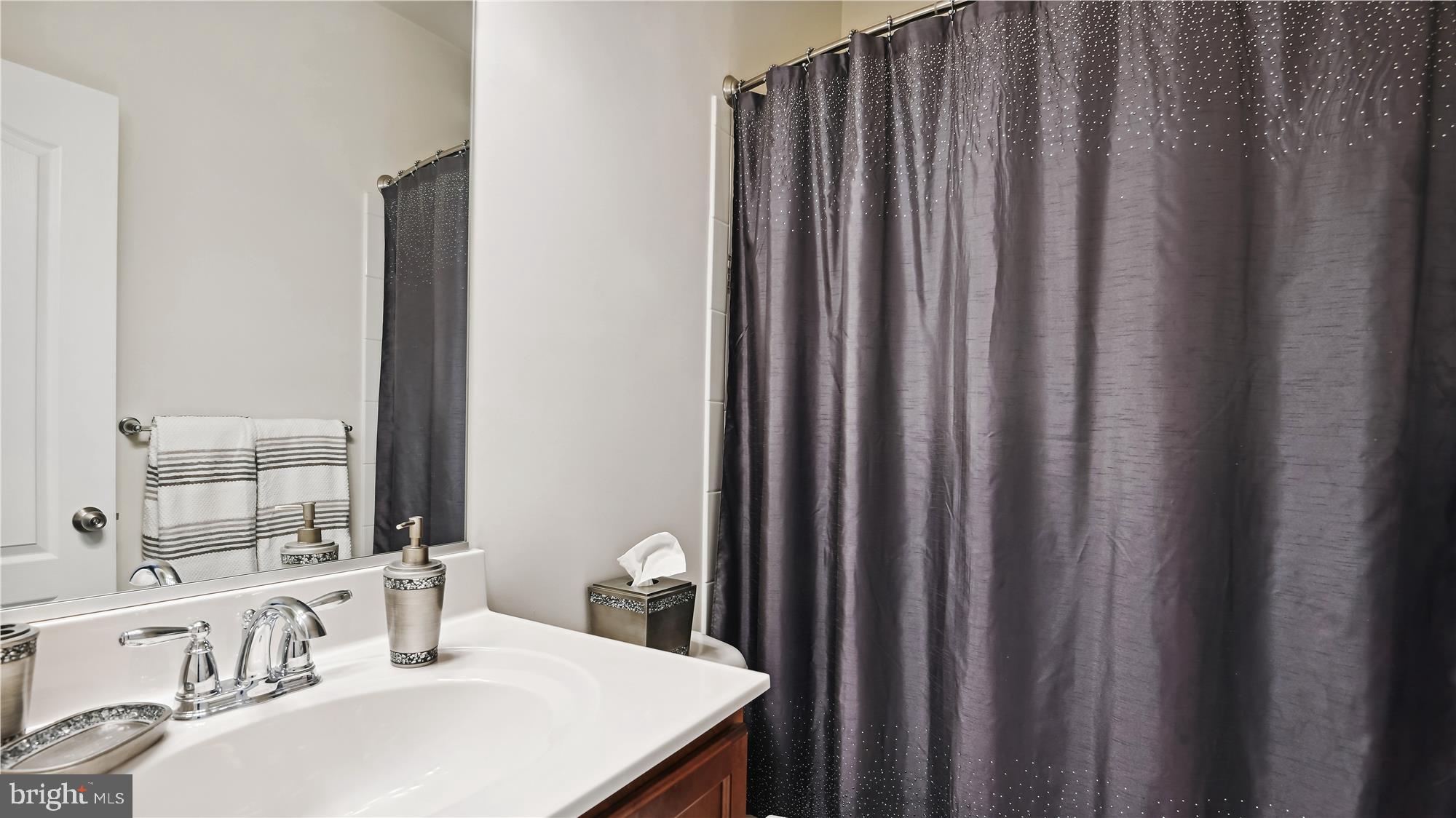 WASHINGTON OVERLOOK - Residential