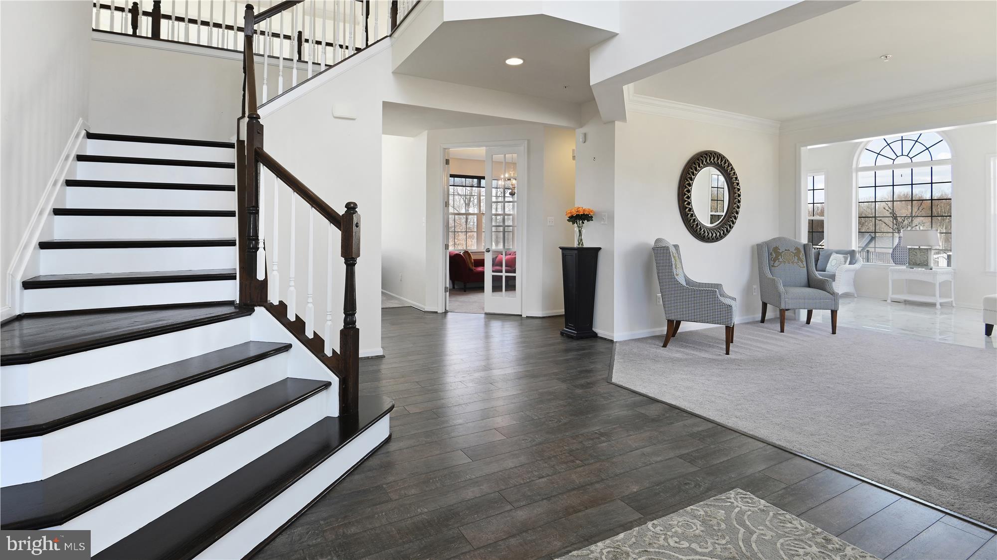 WASHINGTON OVERLOOK - Residential